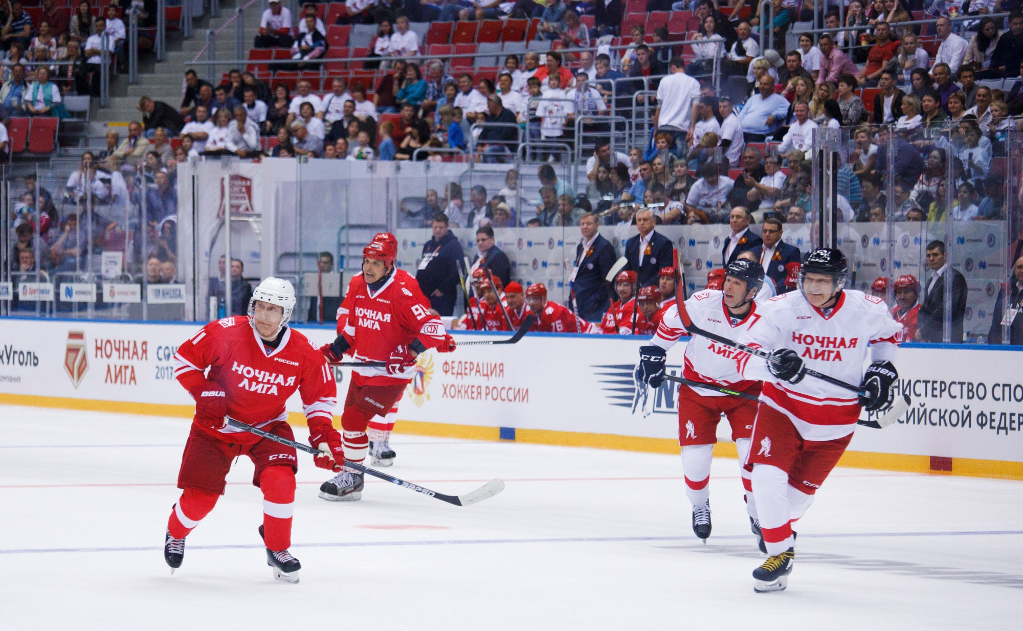 Ночная Хоккейная Лига. Репортажный и постановочный Наталья Санникова