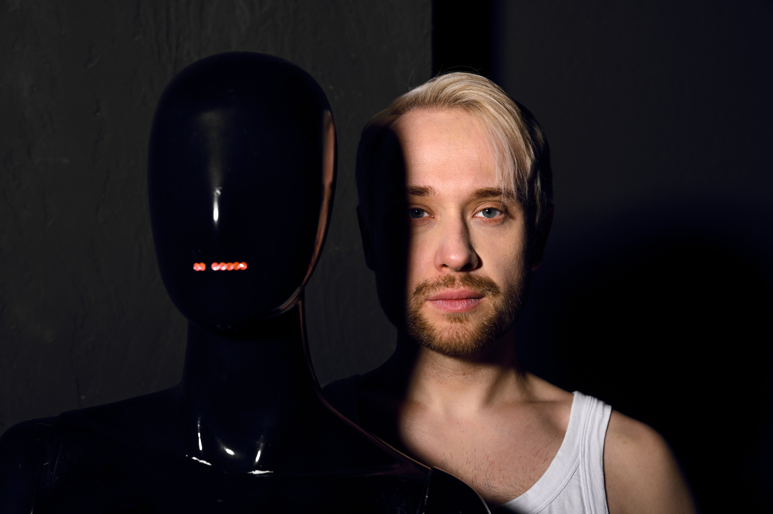 Аляксандр. Мужской портрет, женский портрет, смелые образы (Минск, Беларусь)