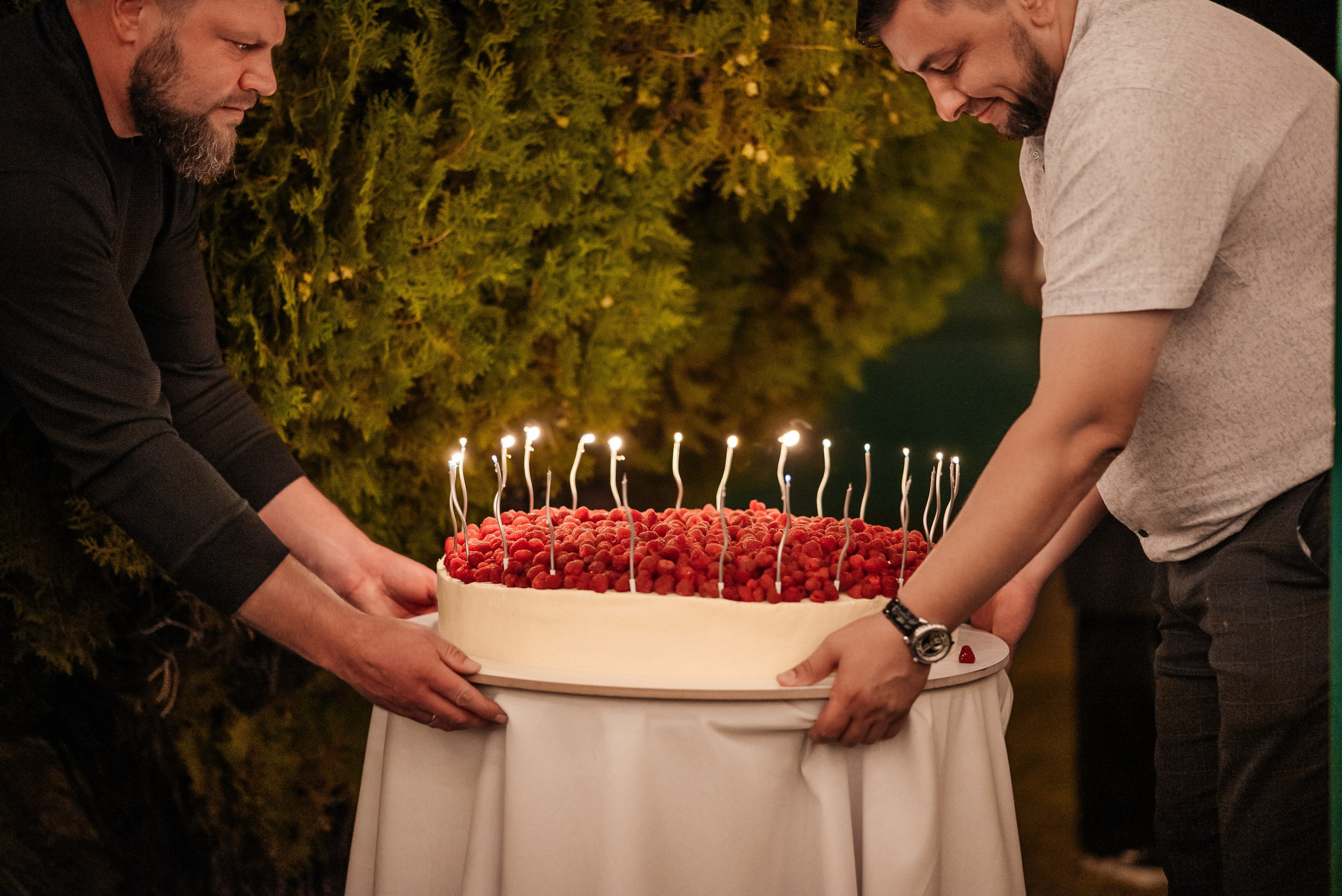 «Свадьба Даши и Артема». Школьный фотограф в Валуйках. Фотосессии для выпускников и изготовление выпускных альбомов в городе Валуйки и в Белгородской области