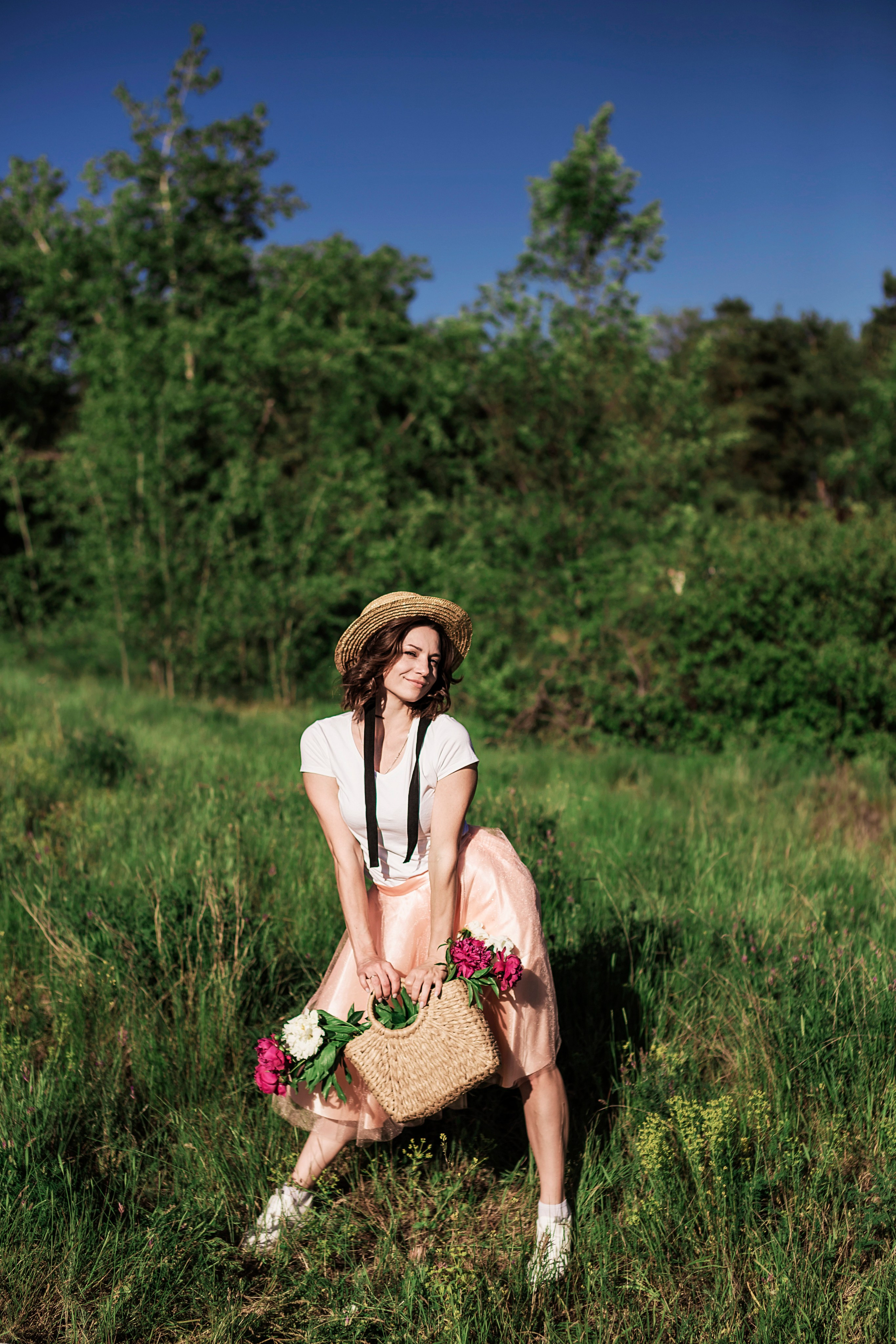 Фотосессия с пионами. Семейный фотограф в Саратове