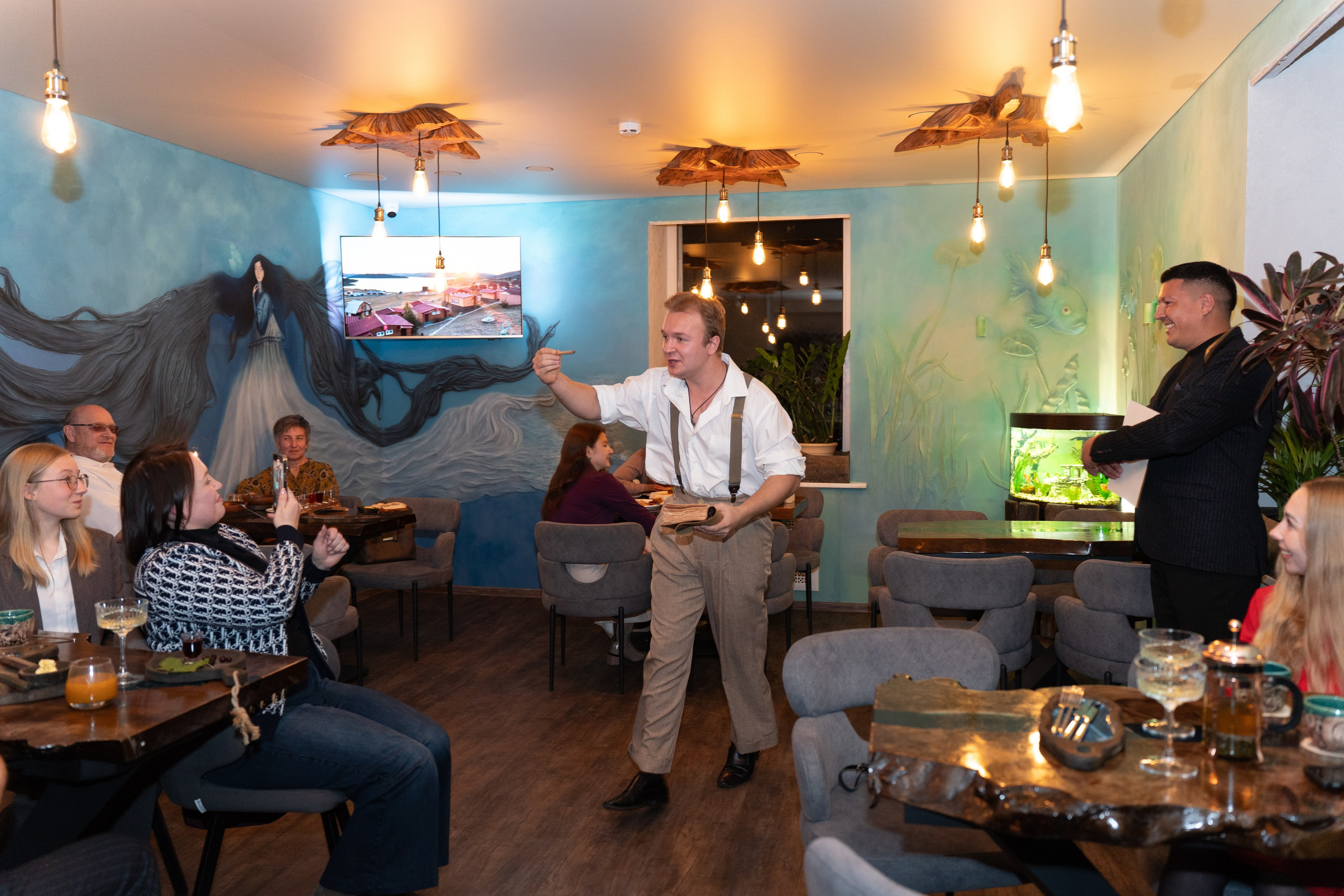 Лед и ложка. Для тех, кто не ждёт удачи, а создаёт её. Каждая фотосессия — это твой момент, твой стиль, твой успех. 📸