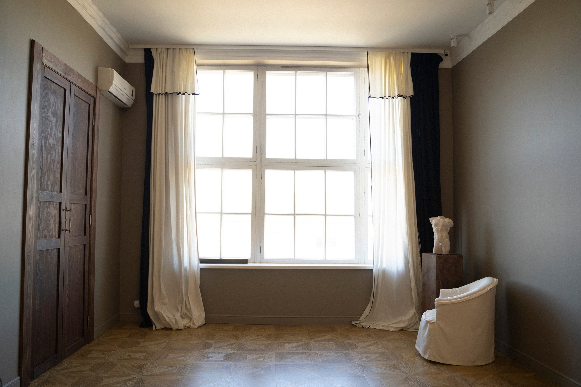 LOFT PAVILION зал Модерн (ЗИП). Детский семейный фотограф Краснодар