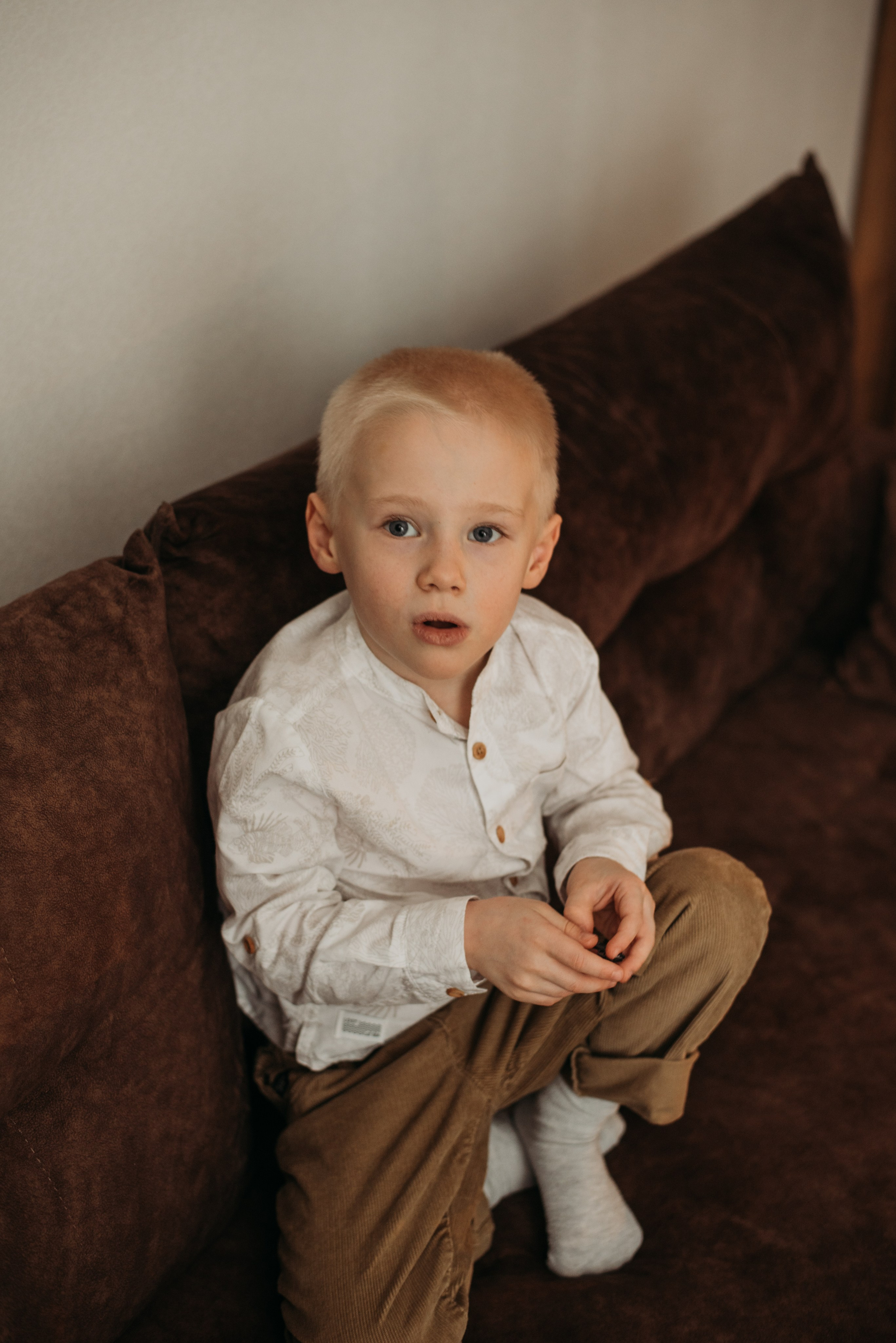 Уютная домашняя для семьи Натальи. Детский и семейный фотограф выпускной альбом Приморско-Ахтарск