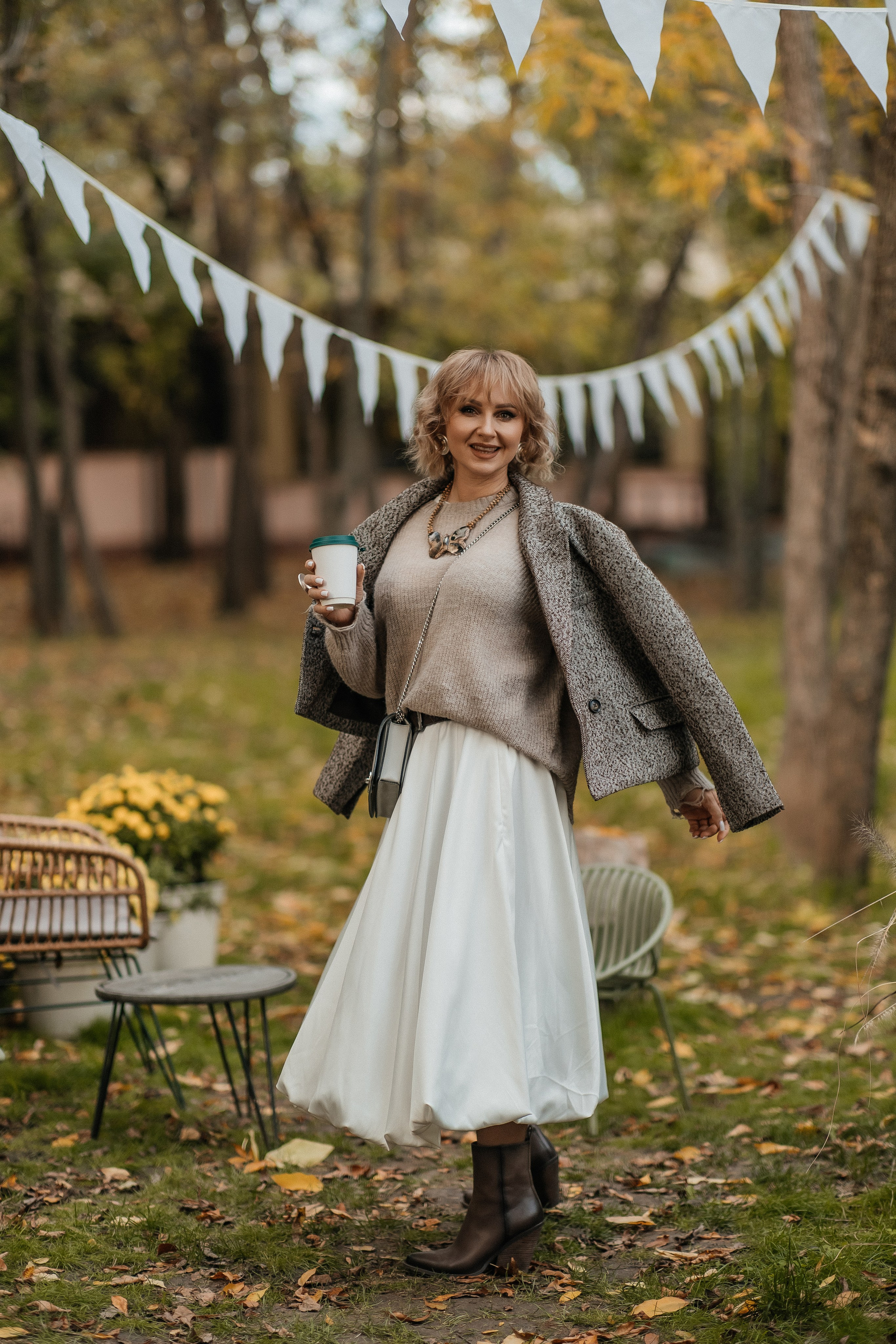 Маша и осень