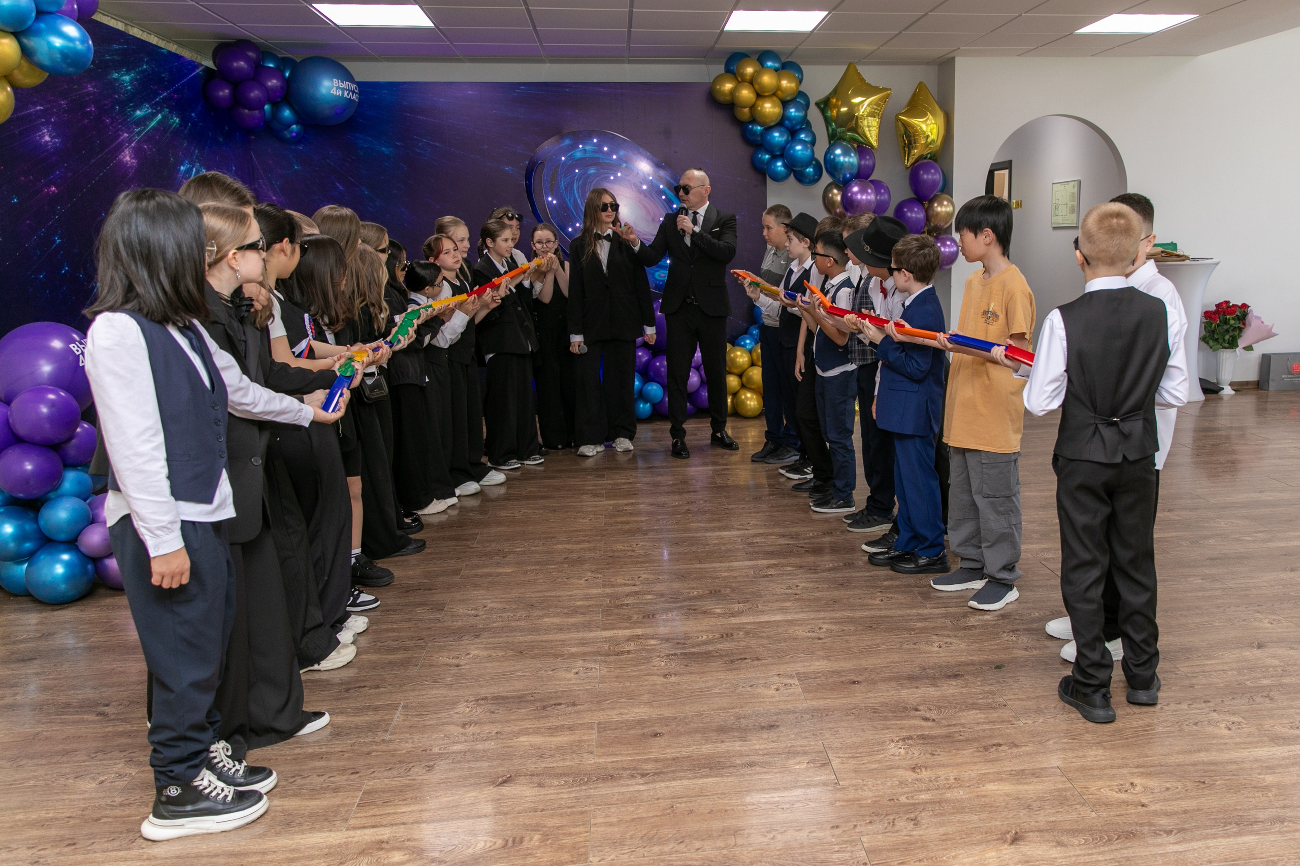 Выпускной 4 класс Гимназия 3 2025. Школьный и детский фотограф в Южно-Сахалинске Анастасия Лескова
