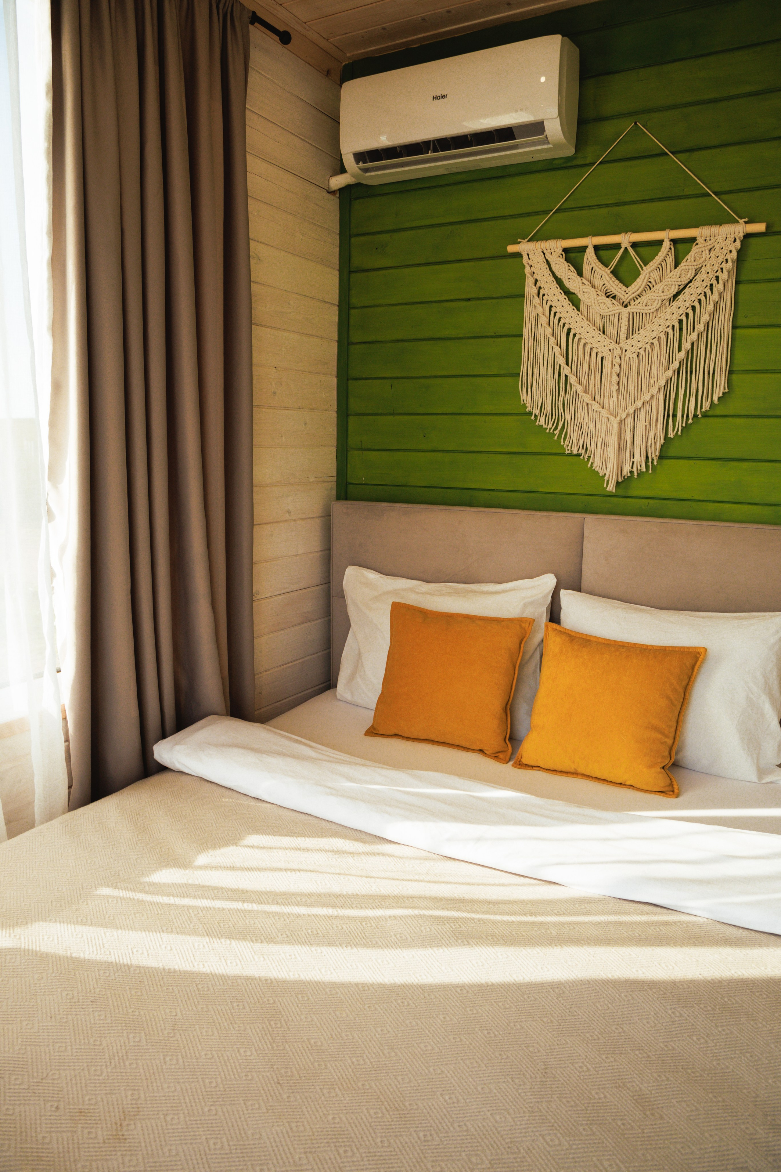 Domik в саду. Артем Корнев Фотограф