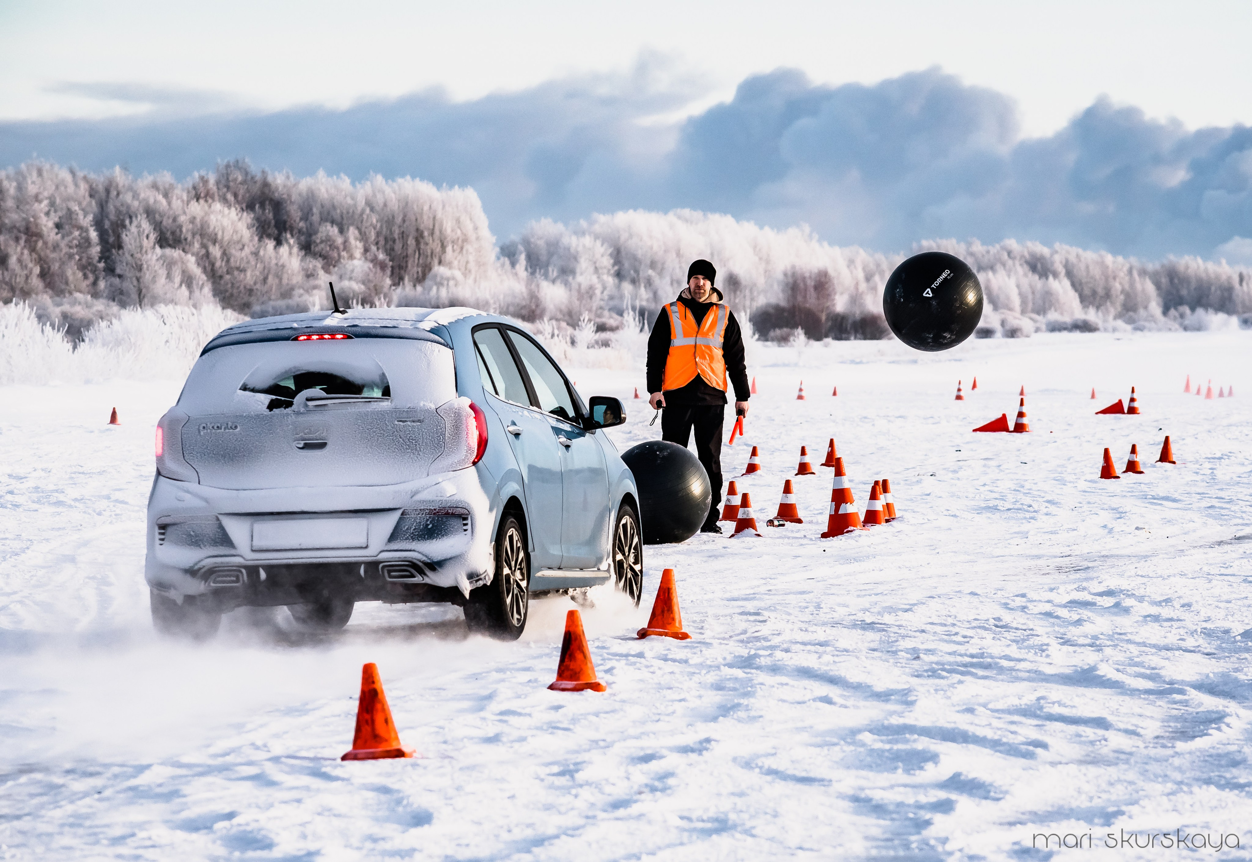 Контраварийная практика вождения автомобиля. Мотофотограф в Санкт-Петербурге Мария Скурская
