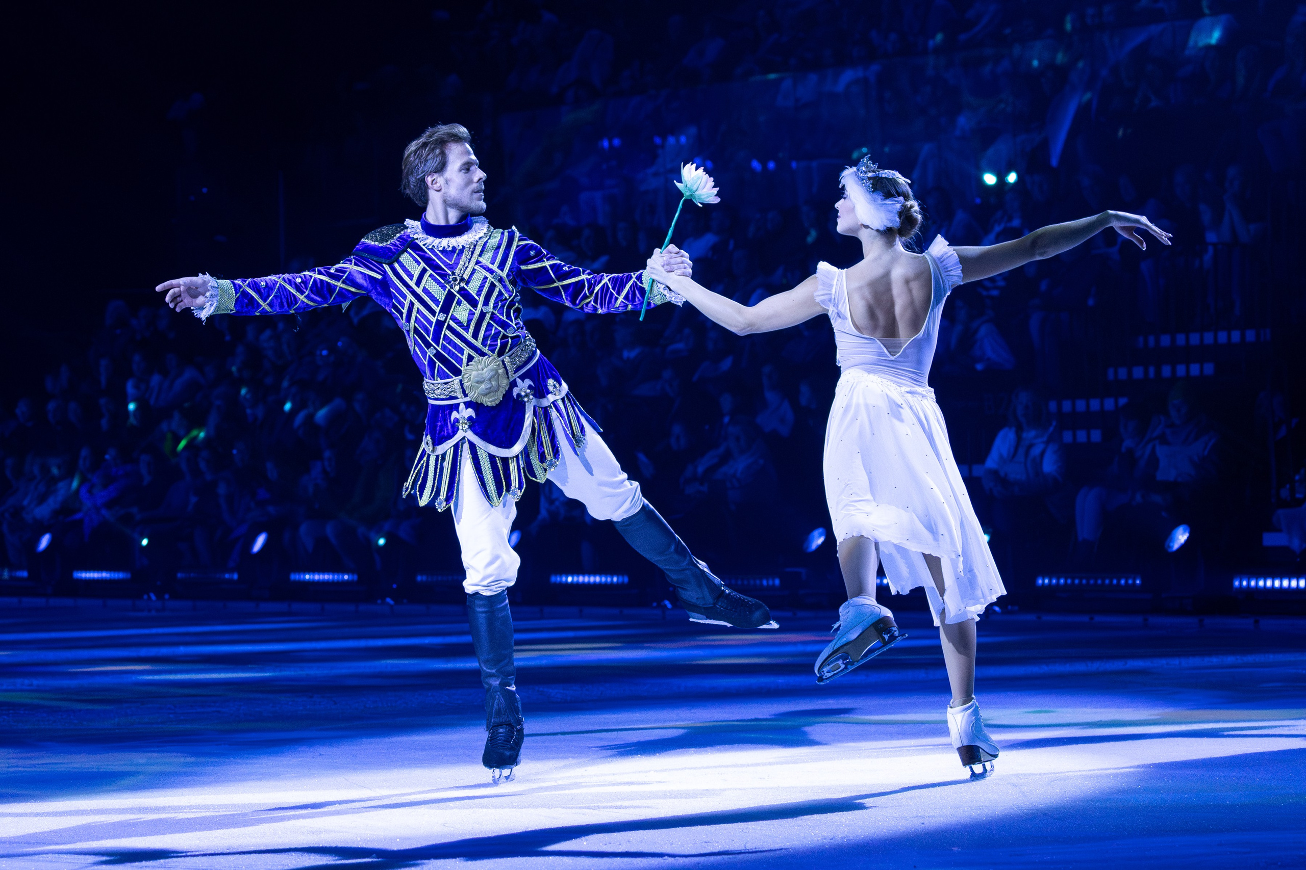 ЛЕБЕДИНОЕ ОЗЕРО