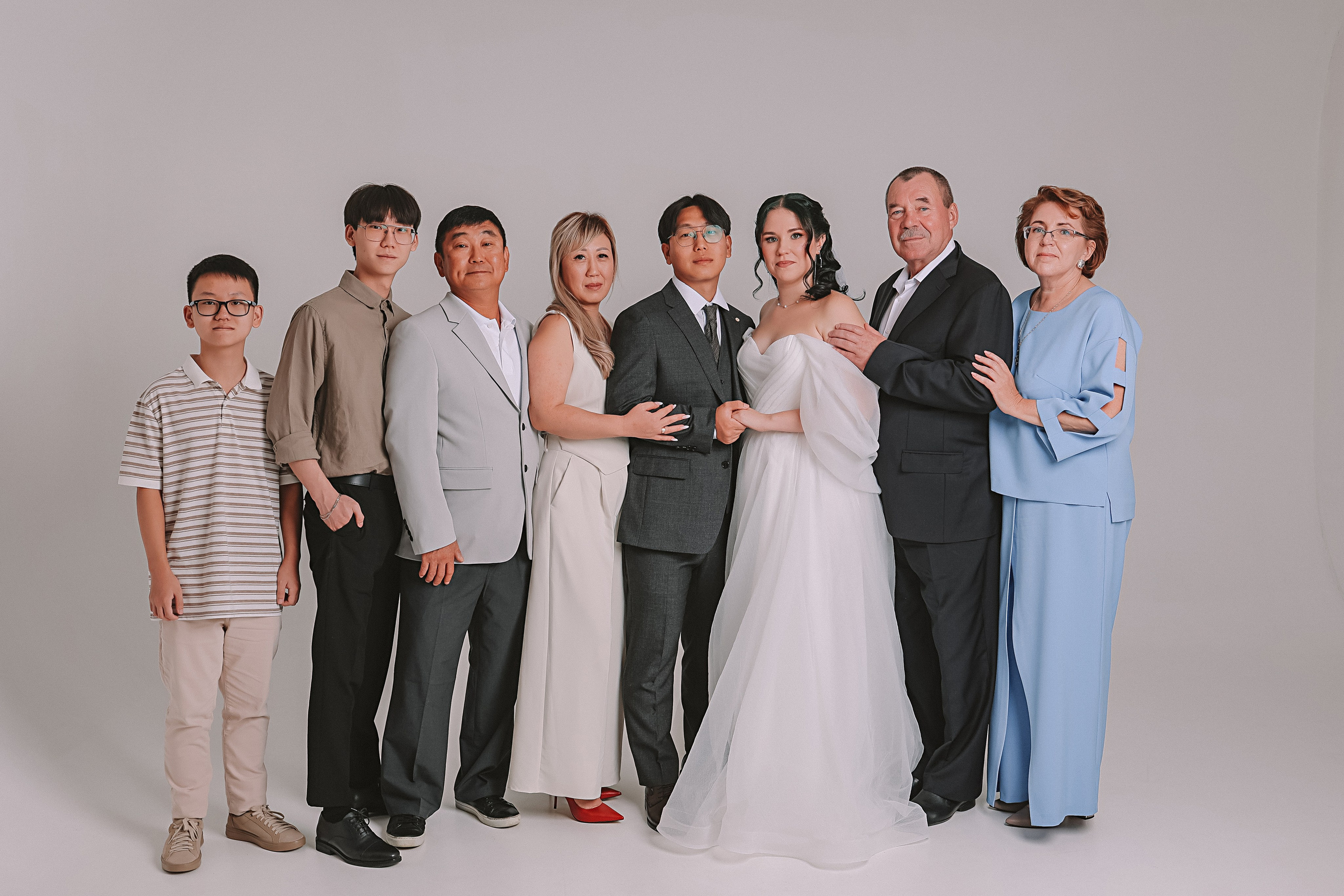 Айвазовский и парк дружбы народов. Семейный фотограф Тюмень, фотограф на роды Салмина Мария