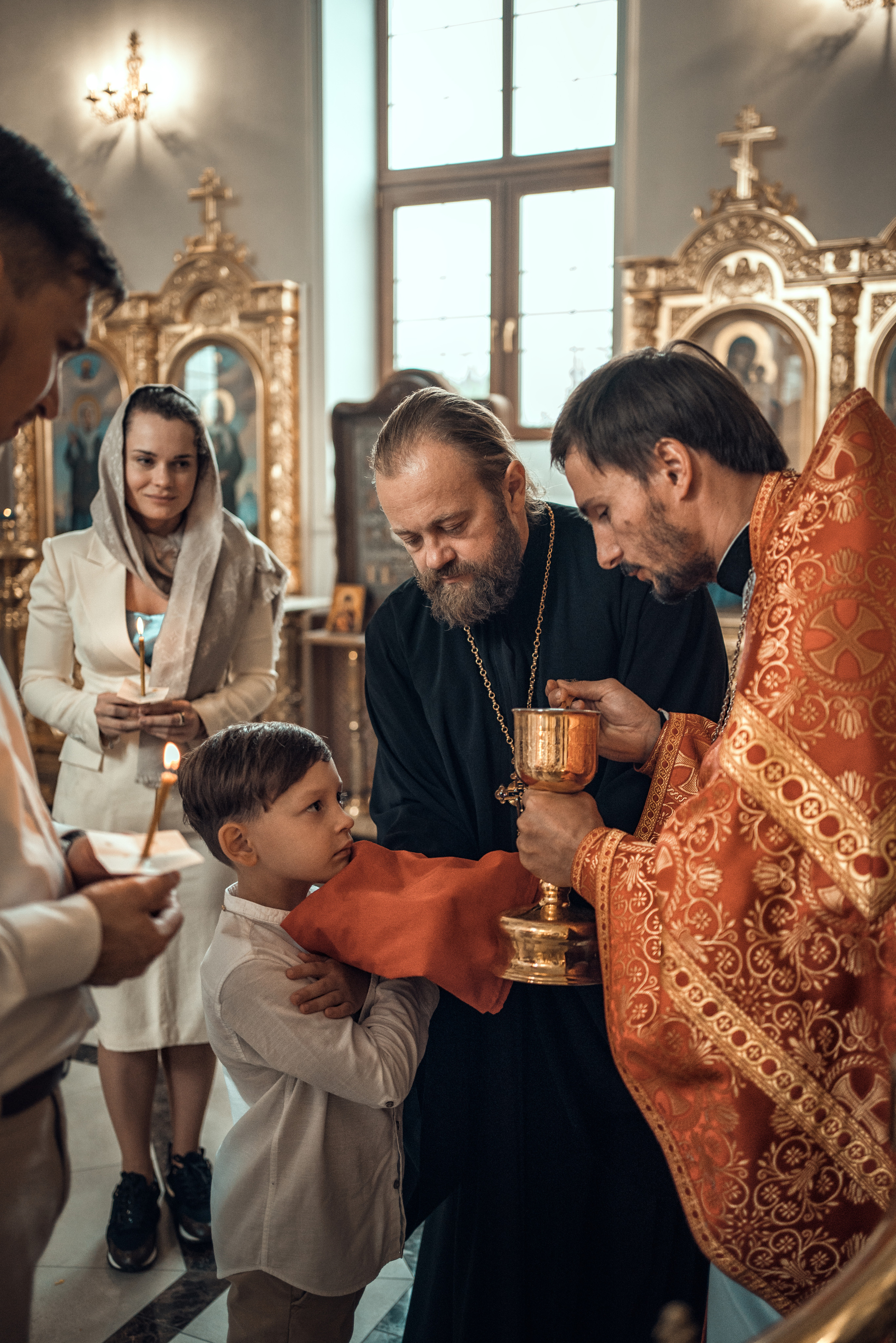 Крещение Александра. Храм Андрея Первозванного в с. Рождествено. Фотограф на Крещение в Москве Ткач Елена