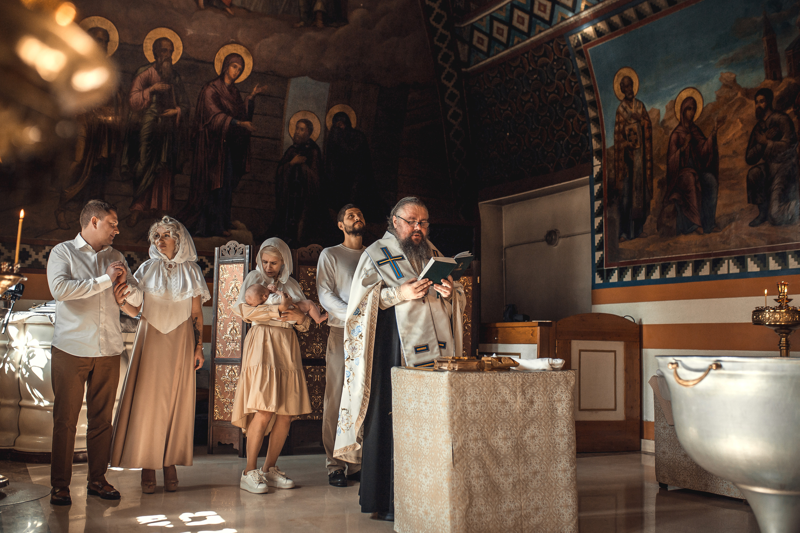 Крещение Луки. Храм Петра и Павла на Яузе. Фотограф на Крещение в Москве Ткач Елена