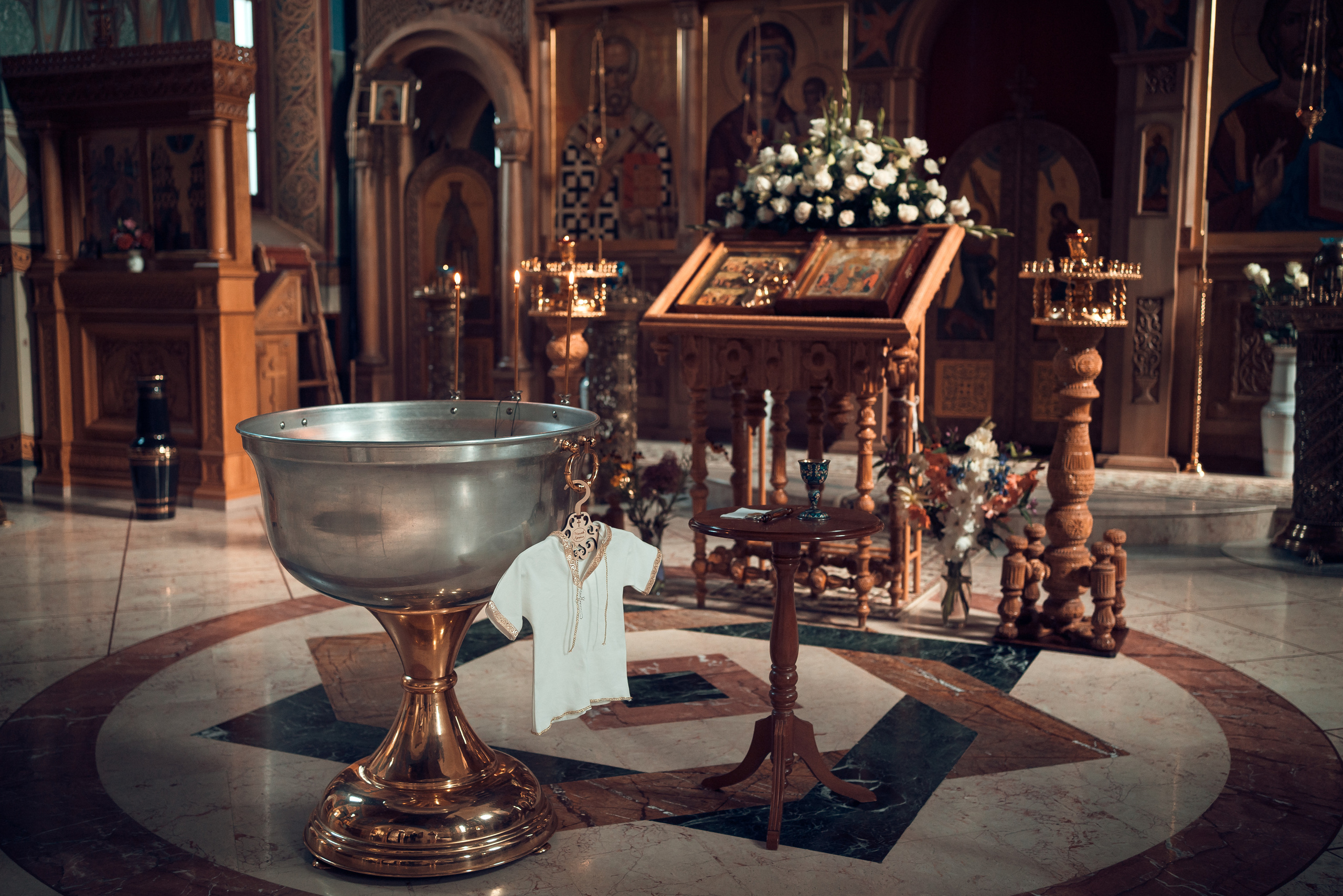 Крещение Даниила. Храм Иоанна Предтечи в Горках-8. Фотограф на Крещение в Москве Ткач Елена