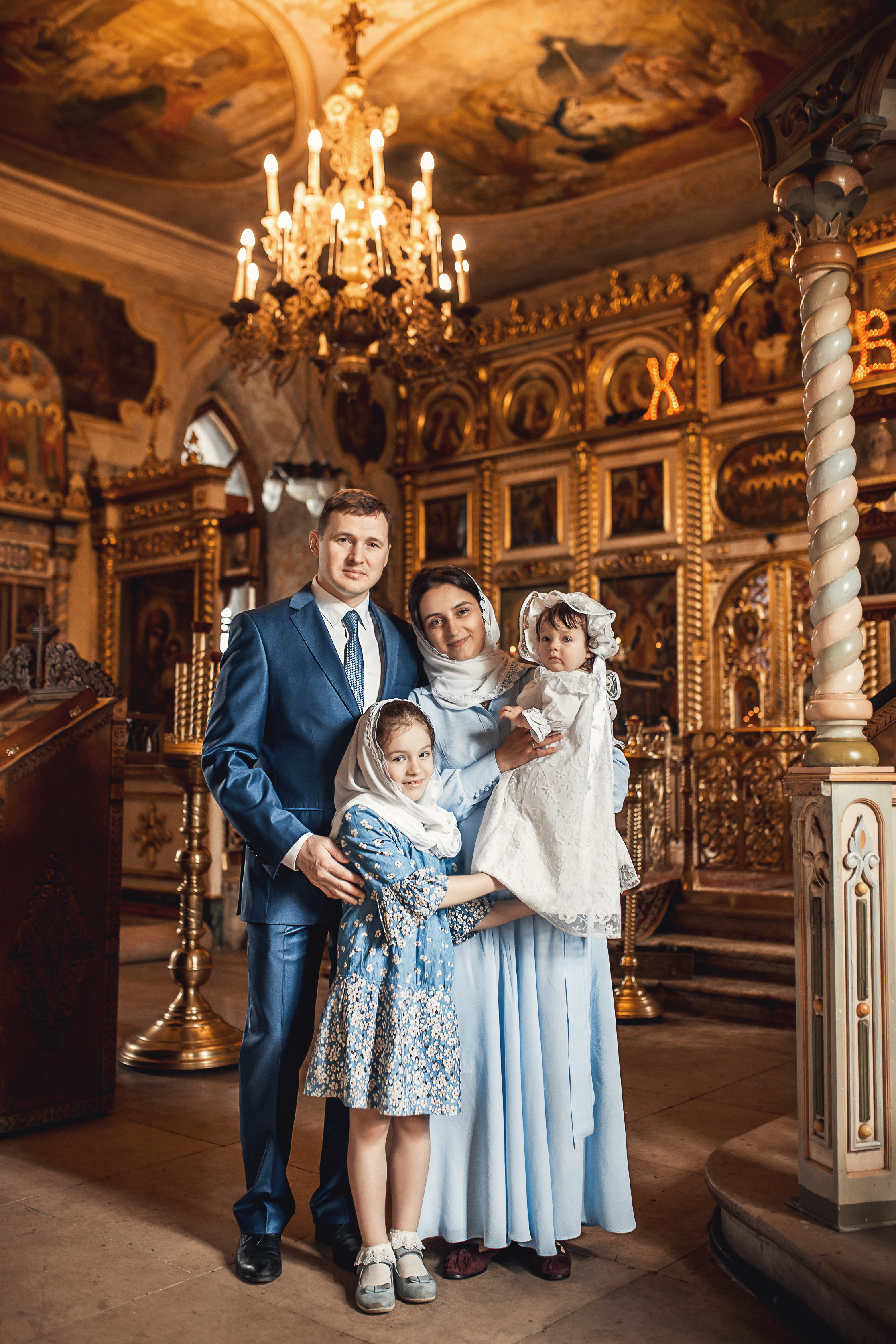 Крещение Анны. Храм Владимирской Иконы Божией Матери в с. Быково. Фотограф на Крещение в Москве Ткач Елена