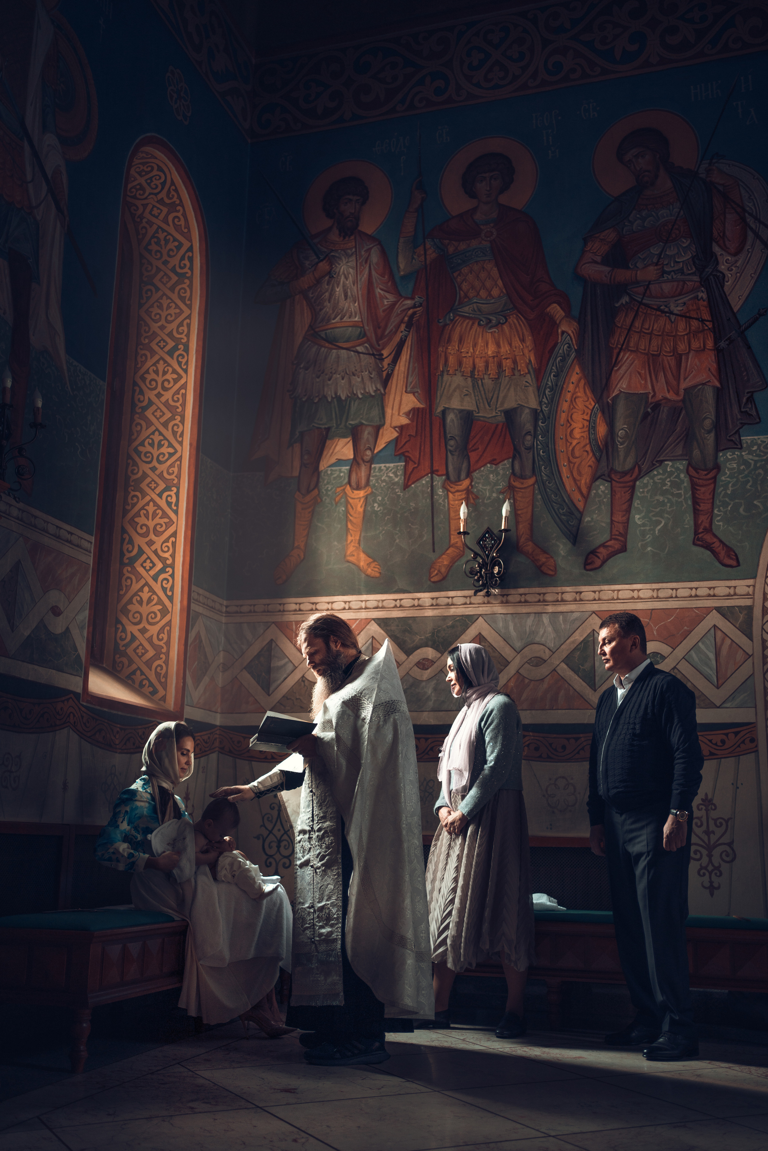 Крещение Даниила. Храм Иоанна Предтечи в Горках-8. Фотограф на Крещение в Москве Ткач Елена