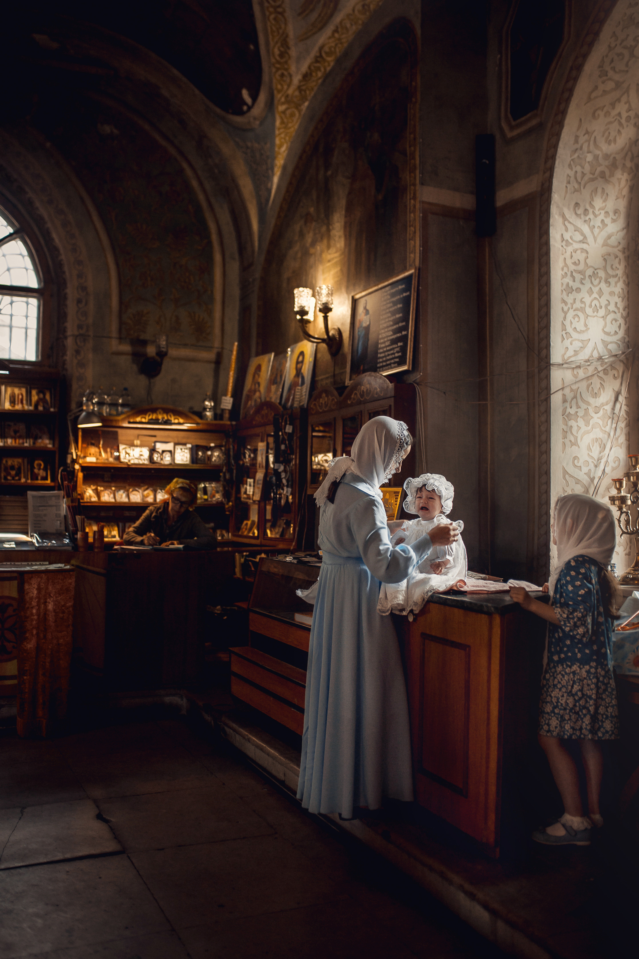 Крещение Анны. Храм Владимирской Иконы Божией Матери в с. Быково. Фотограф на Крещение в Москве Ткач Елена