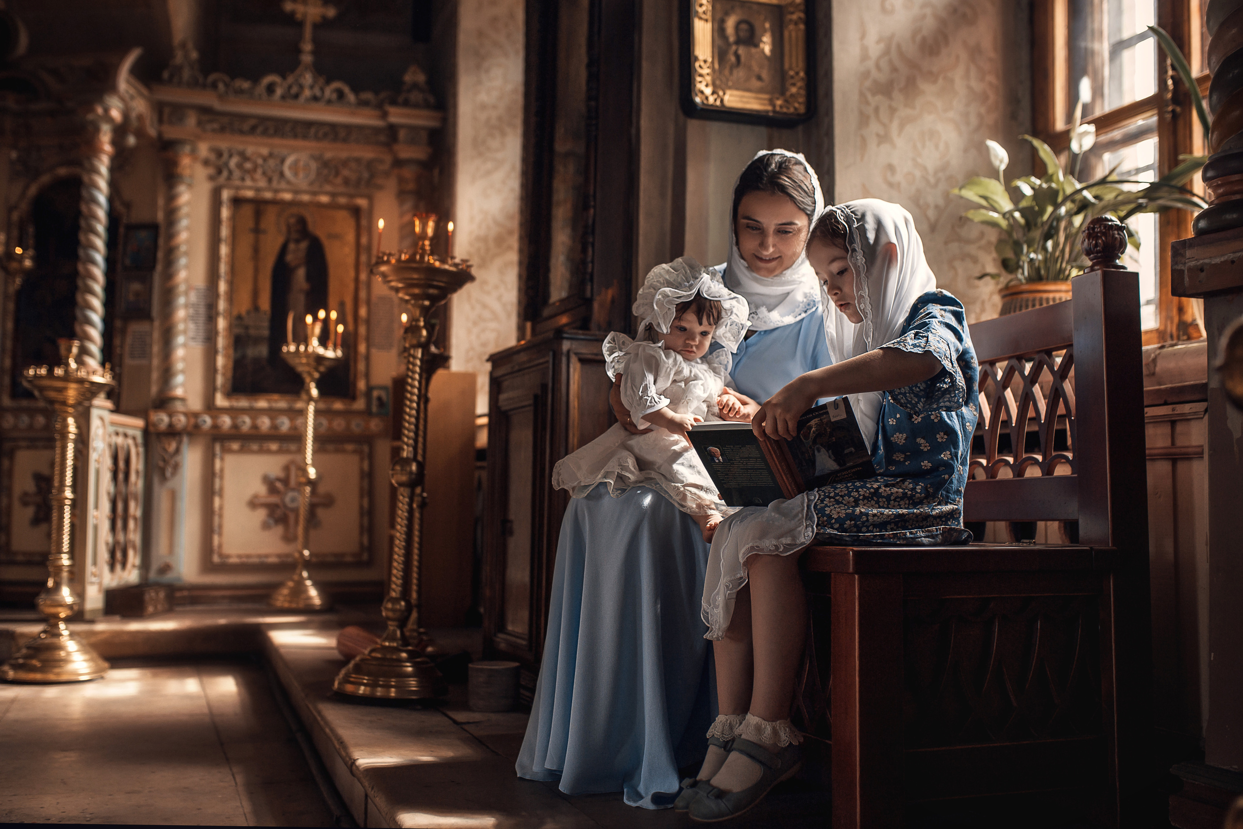 Крещение Анны. Храм Владимирской Иконы Божией Матери в с. Быково. Фотограф на Крещение в Москве Ткач Елена