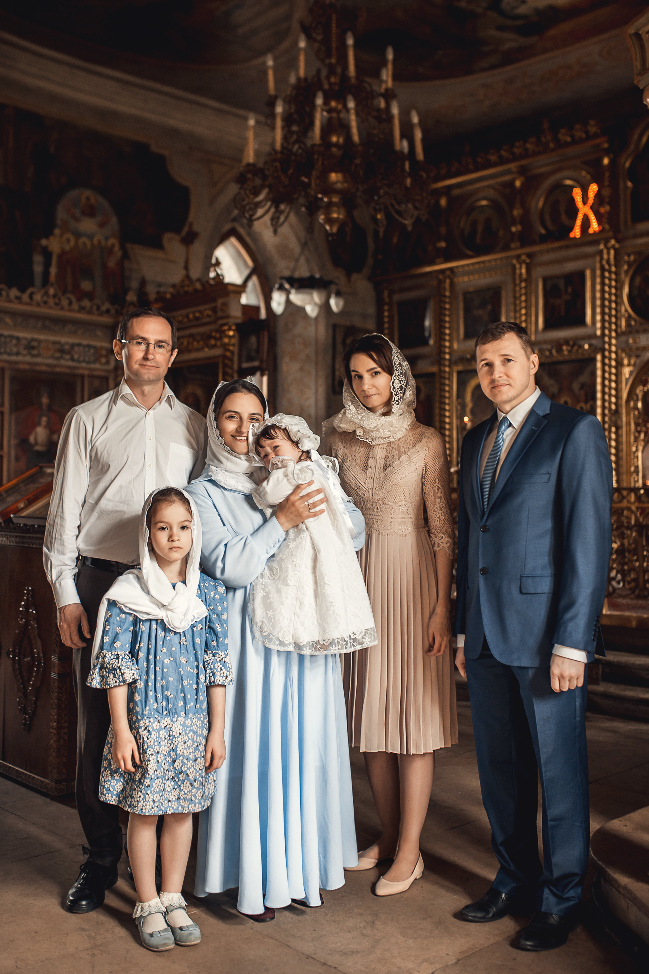 Крещение Анны. Храм Владимирской Иконы Божией Матери в с. Быково. Фотограф на Крещение в Москве Ткач Елена