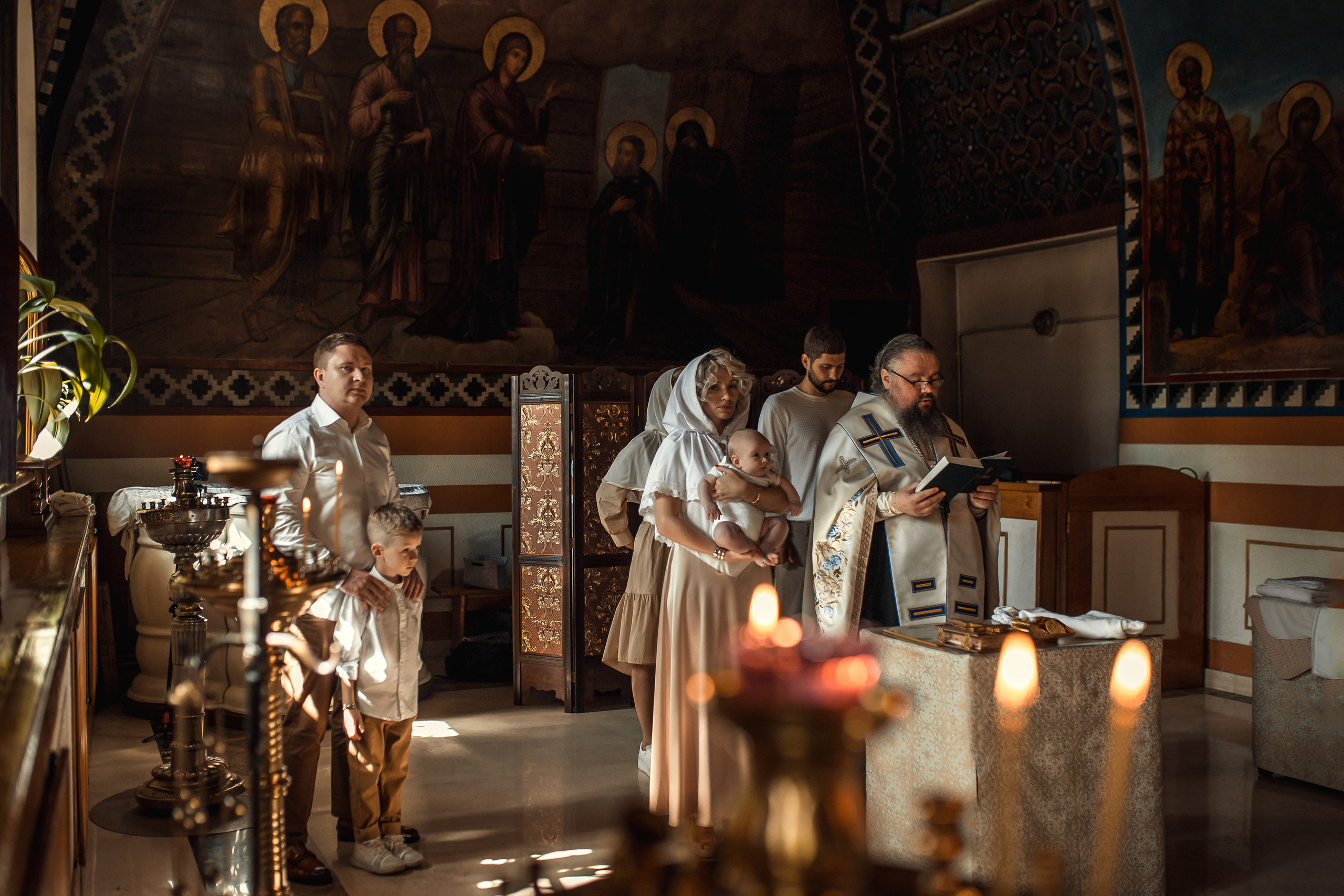 Крещение Луки. Храм Петра и Павла на Яузе. Фотограф на Крещение в Москве Ткач Елена