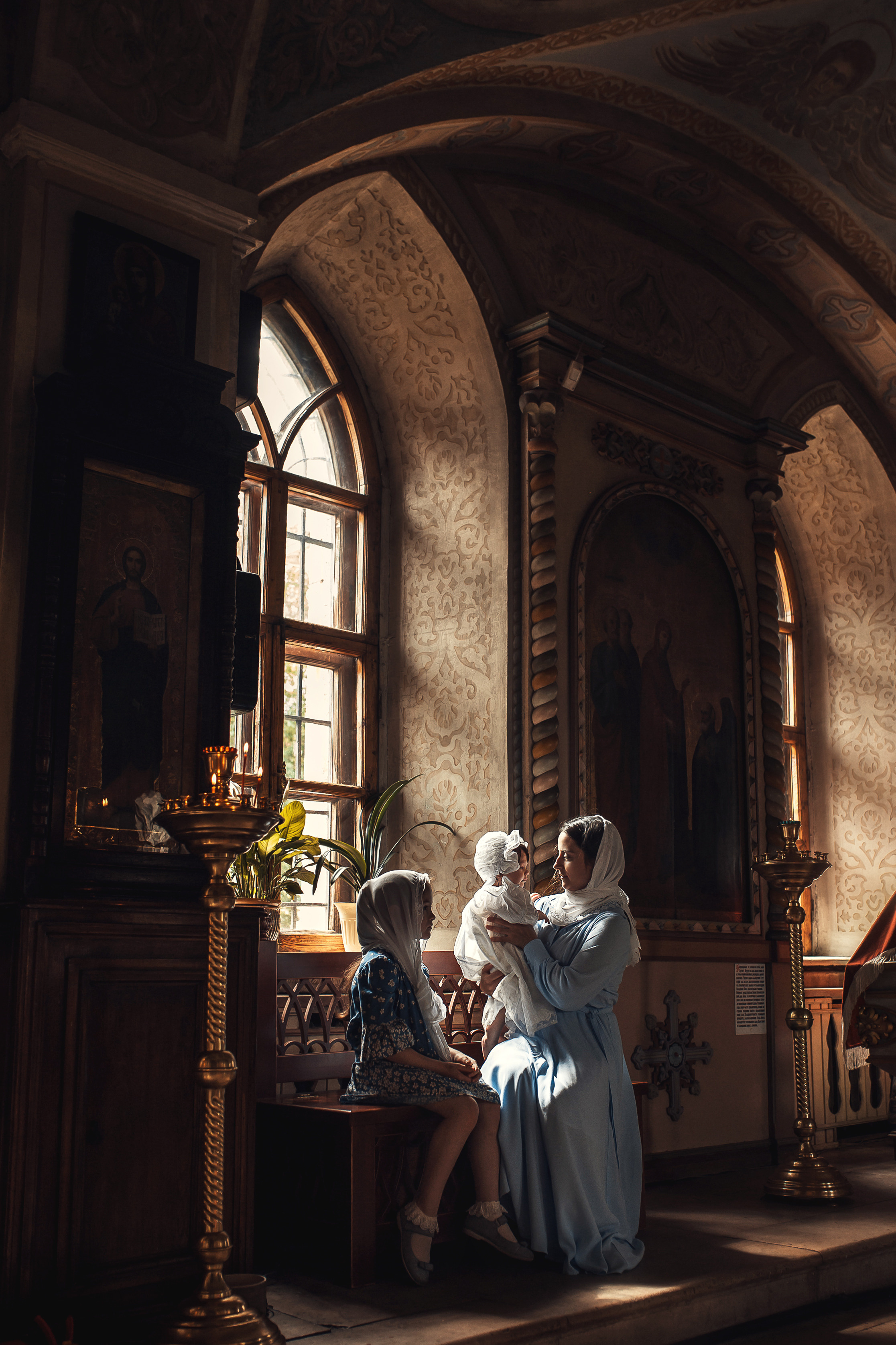 Крещение Анны. Храм Владимирской Иконы Божией Матери в с. Быково. Фотограф на Крещение в Москве Ткач Елена