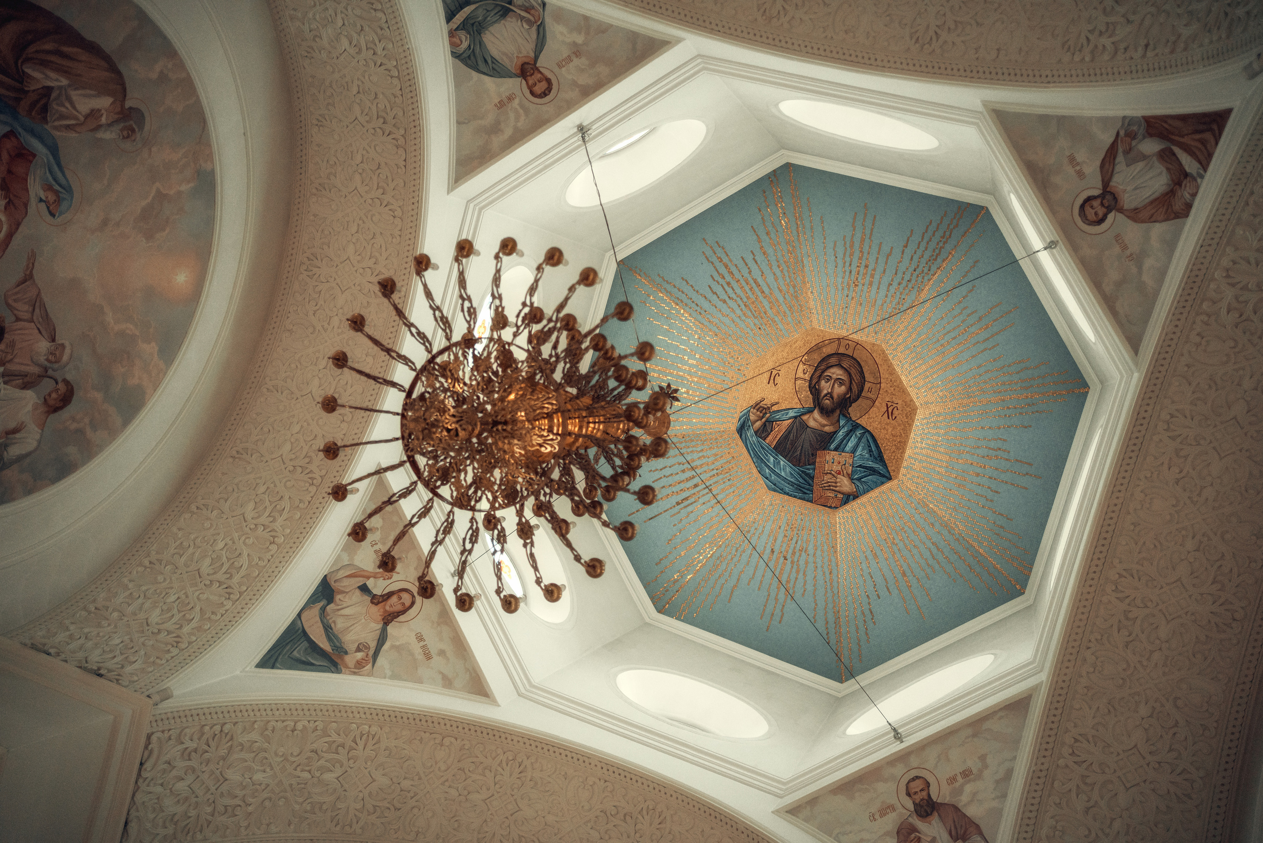 Крещение Александра. Храм Андрея Первозванного в с. Рождествено. Фотограф на Крещение в Москве Ткач Елена