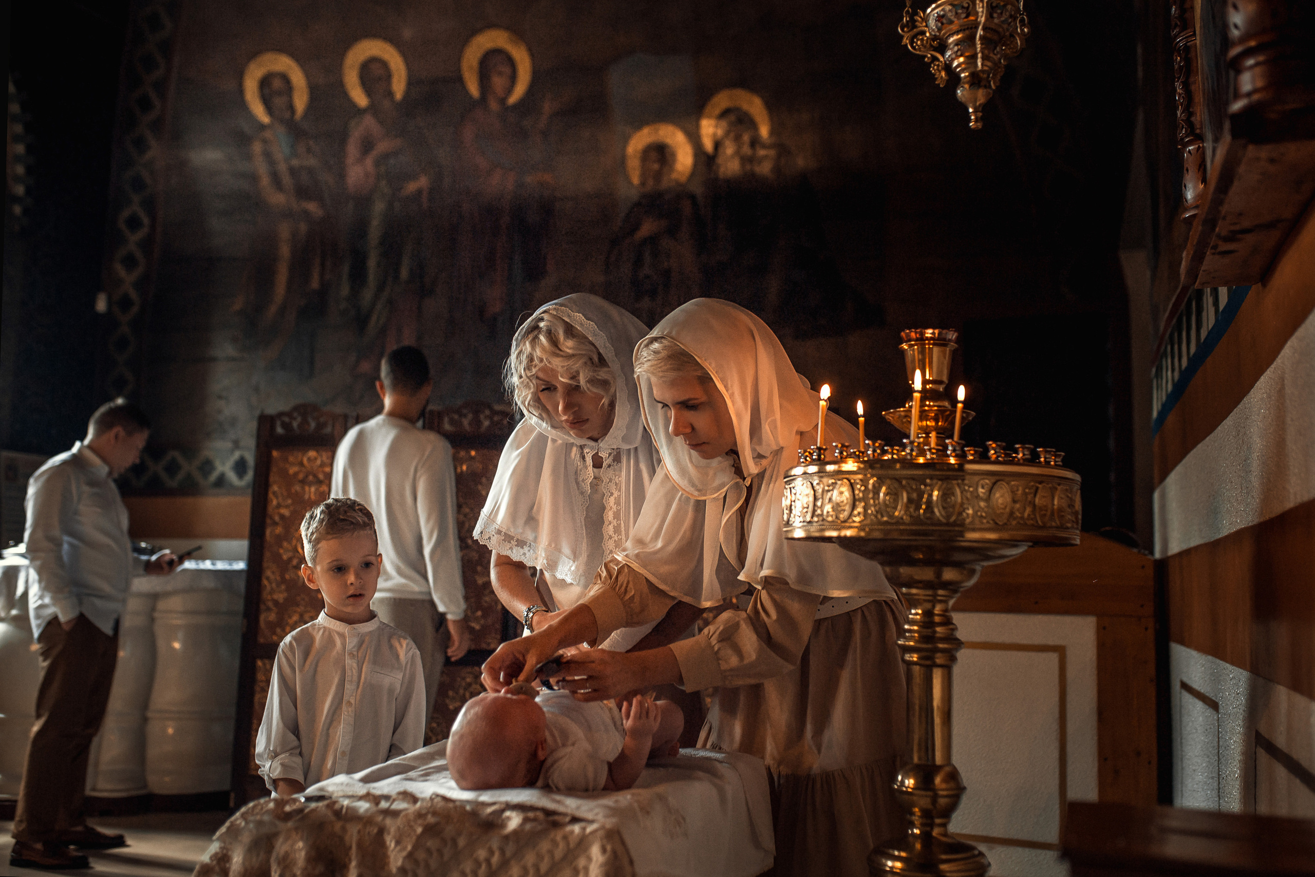 Крещение Луки. Храм Петра и Павла на Яузе. Фотограф на Крещение в Москве Ткач Елена