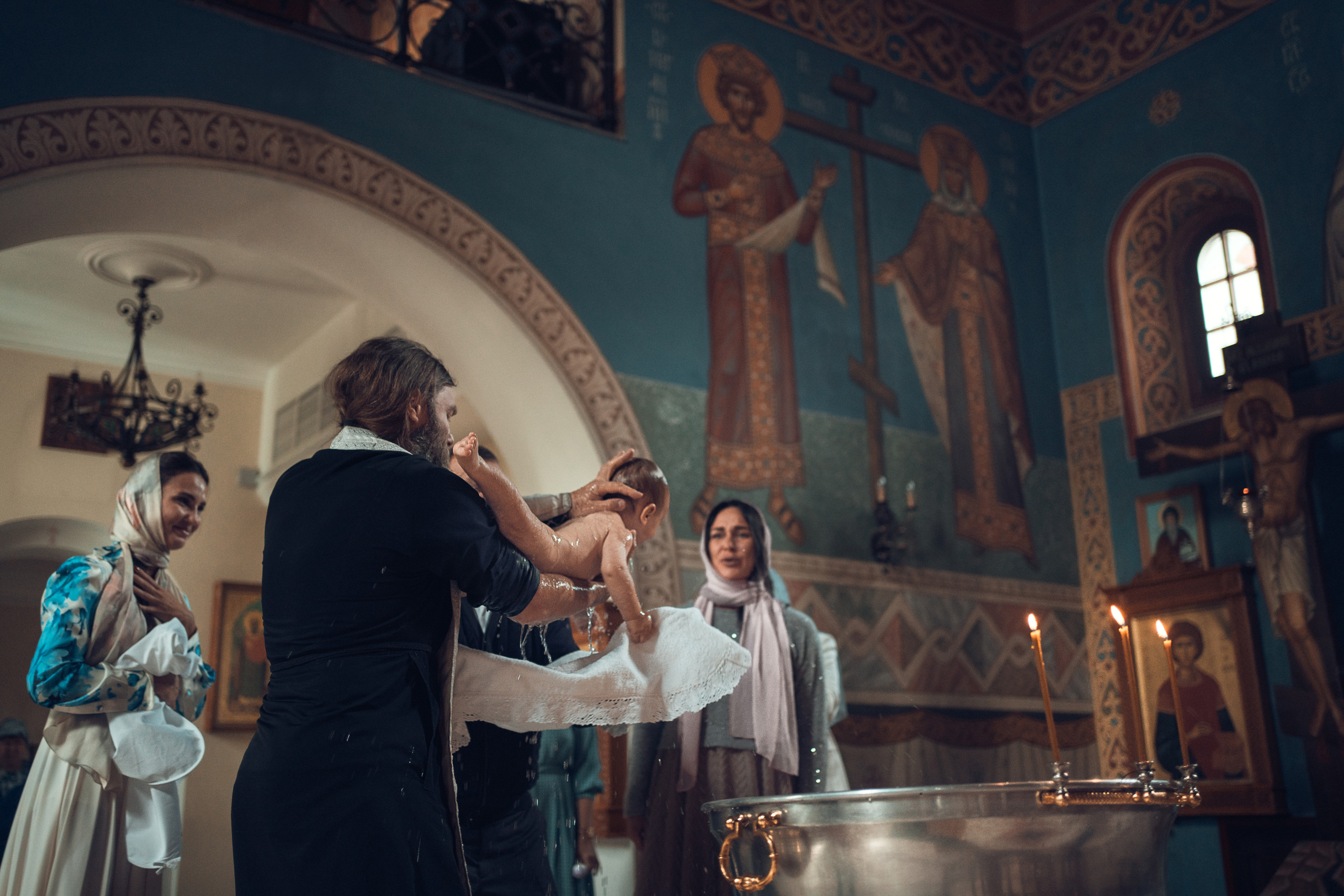 Крещение Даниила. Храм Иоанна Предтечи в Горках-8. Фотограф на Крещение в Москве Ткач Елена