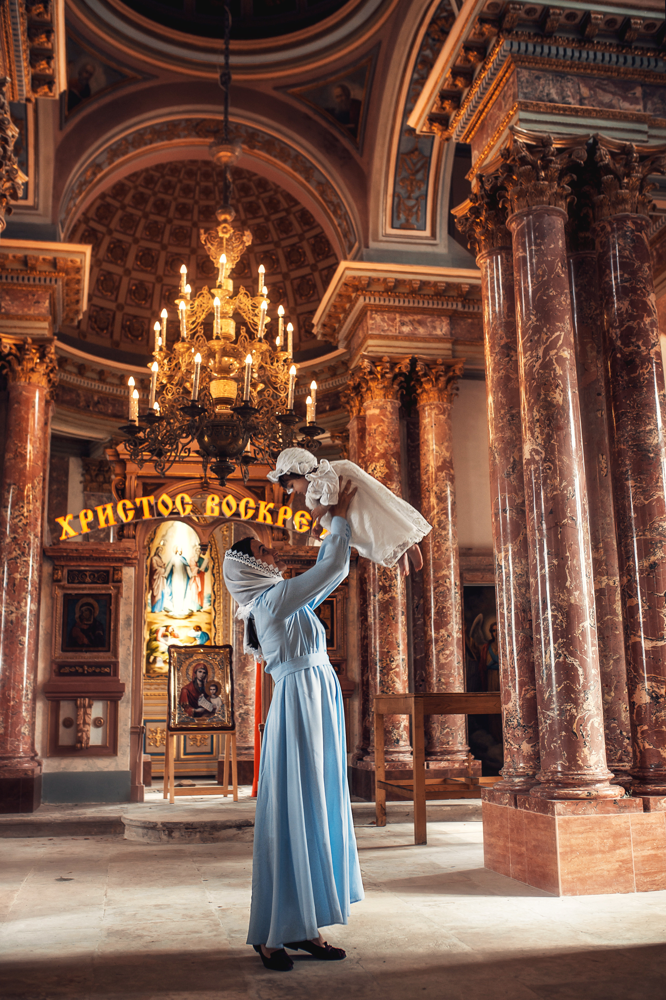 Крещение Анны. Храм Владимирской Иконы Божией Матери в с. Быково. Фотограф на Крещение в Москве Ткач Елена