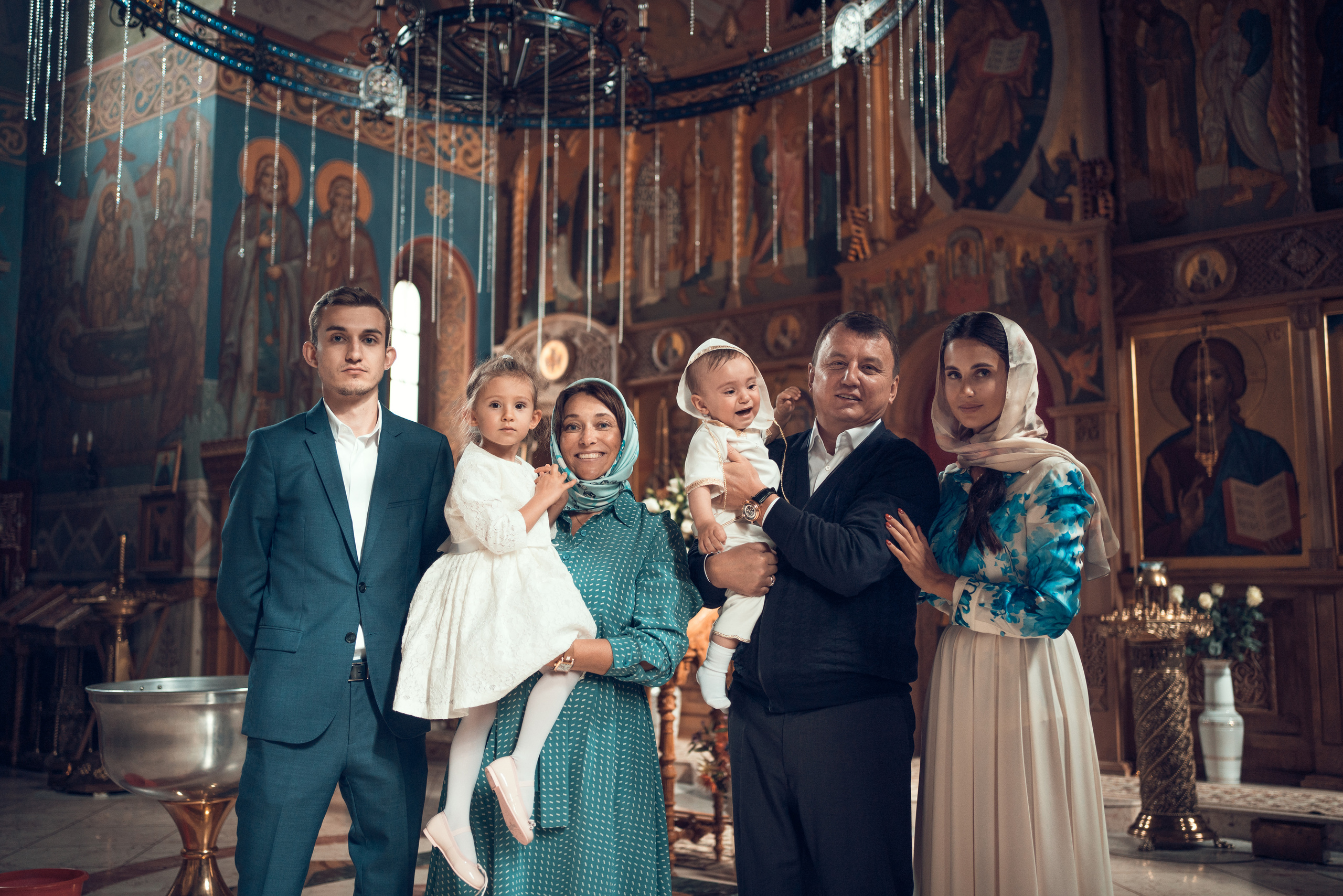 Крещение Даниила. Храм Иоанна Предтечи в Горках-8. Фотограф на Крещение в Москве Ткач Елена