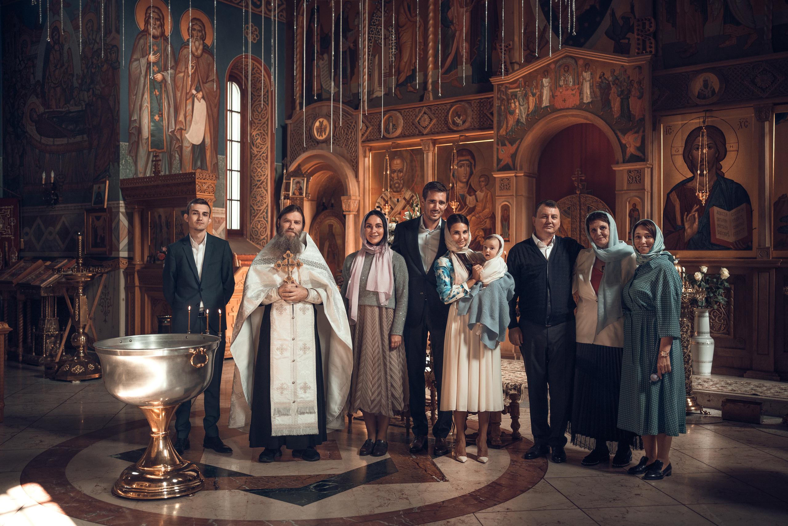 Крещение Даниила. Храм Иоанна Предтечи в Горках-8. Фотограф на Крещение в Москве Ткач Елена