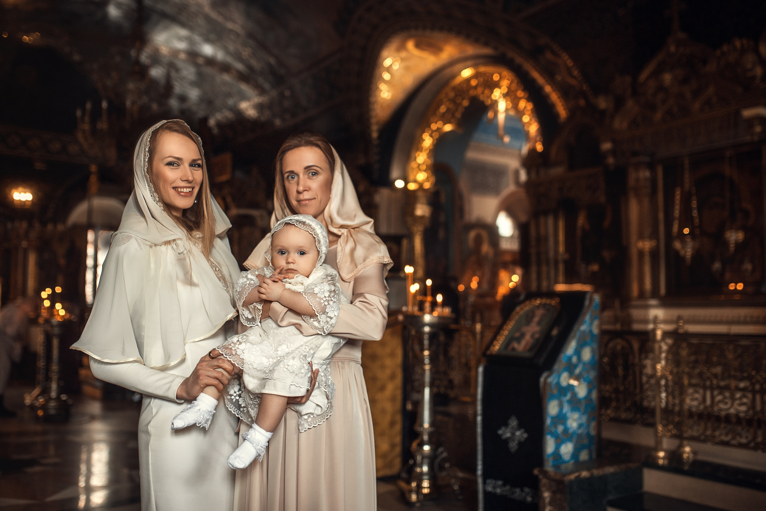 Крещение Мелании. Храм Петра и Павла на Яузе. Фотограф на Крещение в Москве Ткач Елена