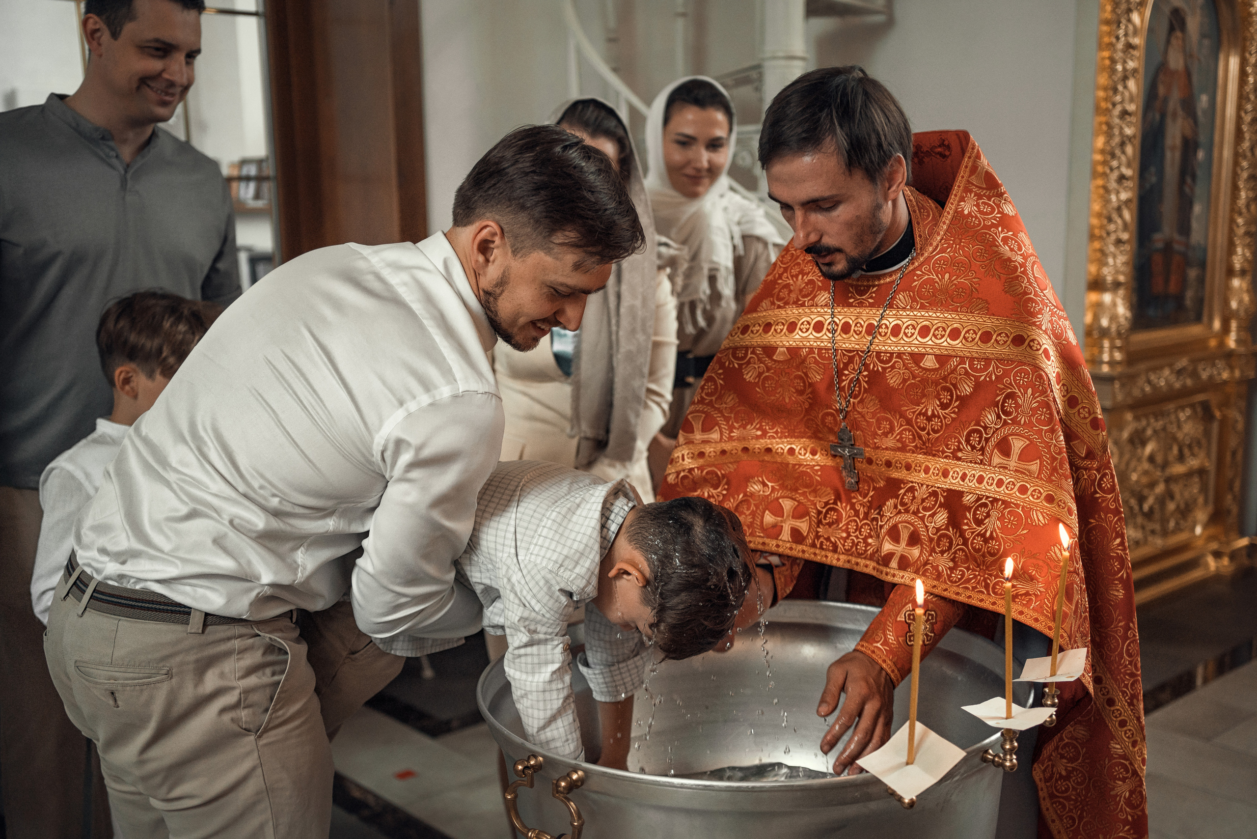 Крещение Александра. Храм Андрея Первозванного в с. Рождествено. Фотограф на Крещение в Москве Ткач Елена