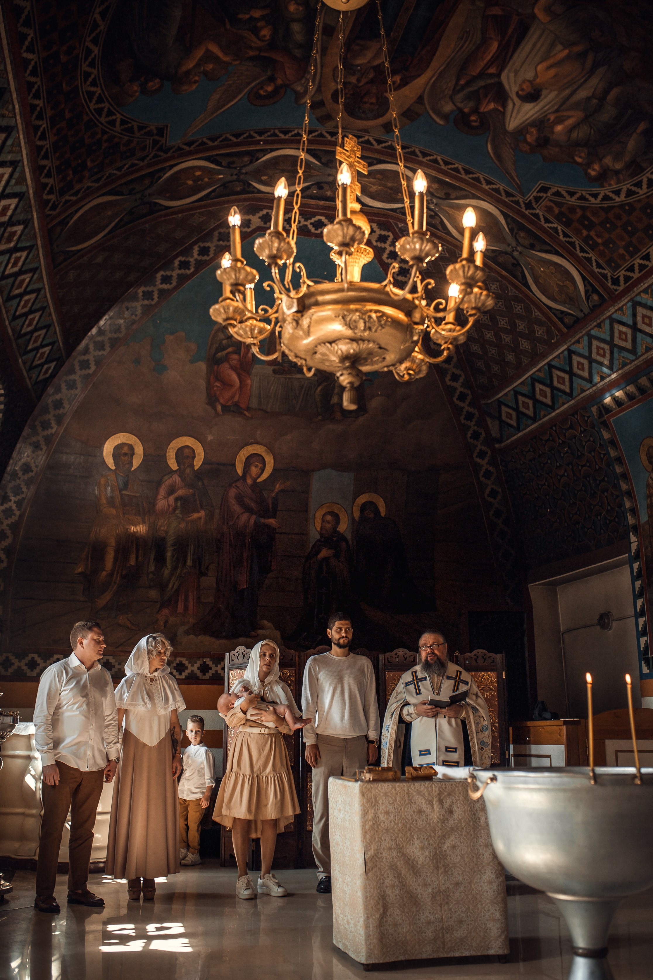 Крещение Луки. Храм Петра и Павла на Яузе. Фотограф на Крещение в Москве Ткач Елена