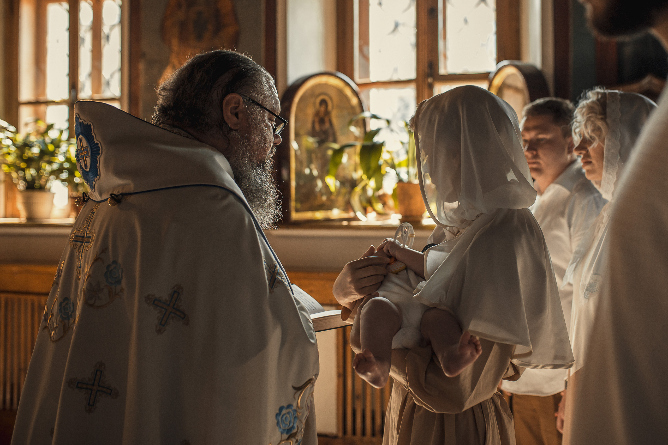 Крещение Луки. Храм Петра и Павла на Яузе. Фотограф на Крещение в Москве Ткач Елена