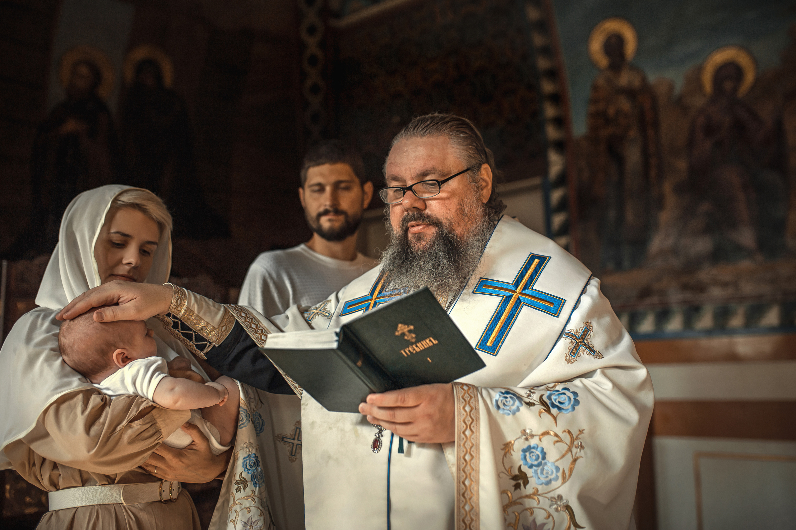 Крещение Луки. Храм Петра и Павла на Яузе. Фотограф на Крещение в Москве Ткач Елена