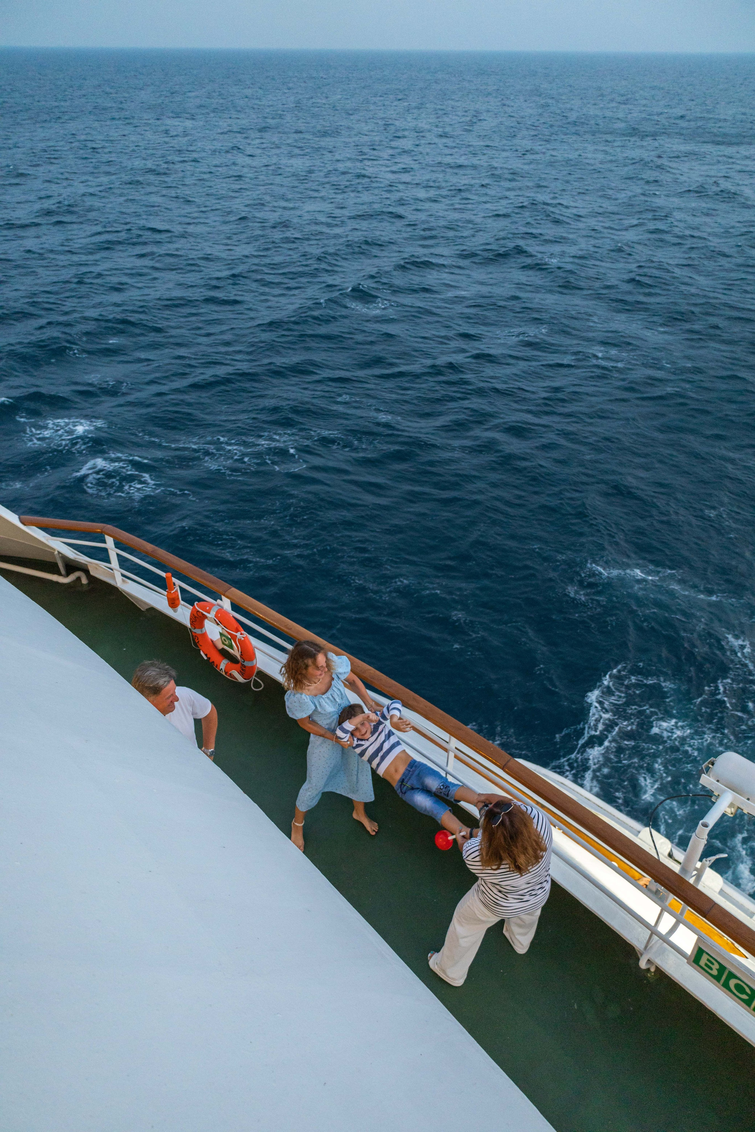Фото на палубе. Фотограф — психолог Сочи, Краснодар, Москва