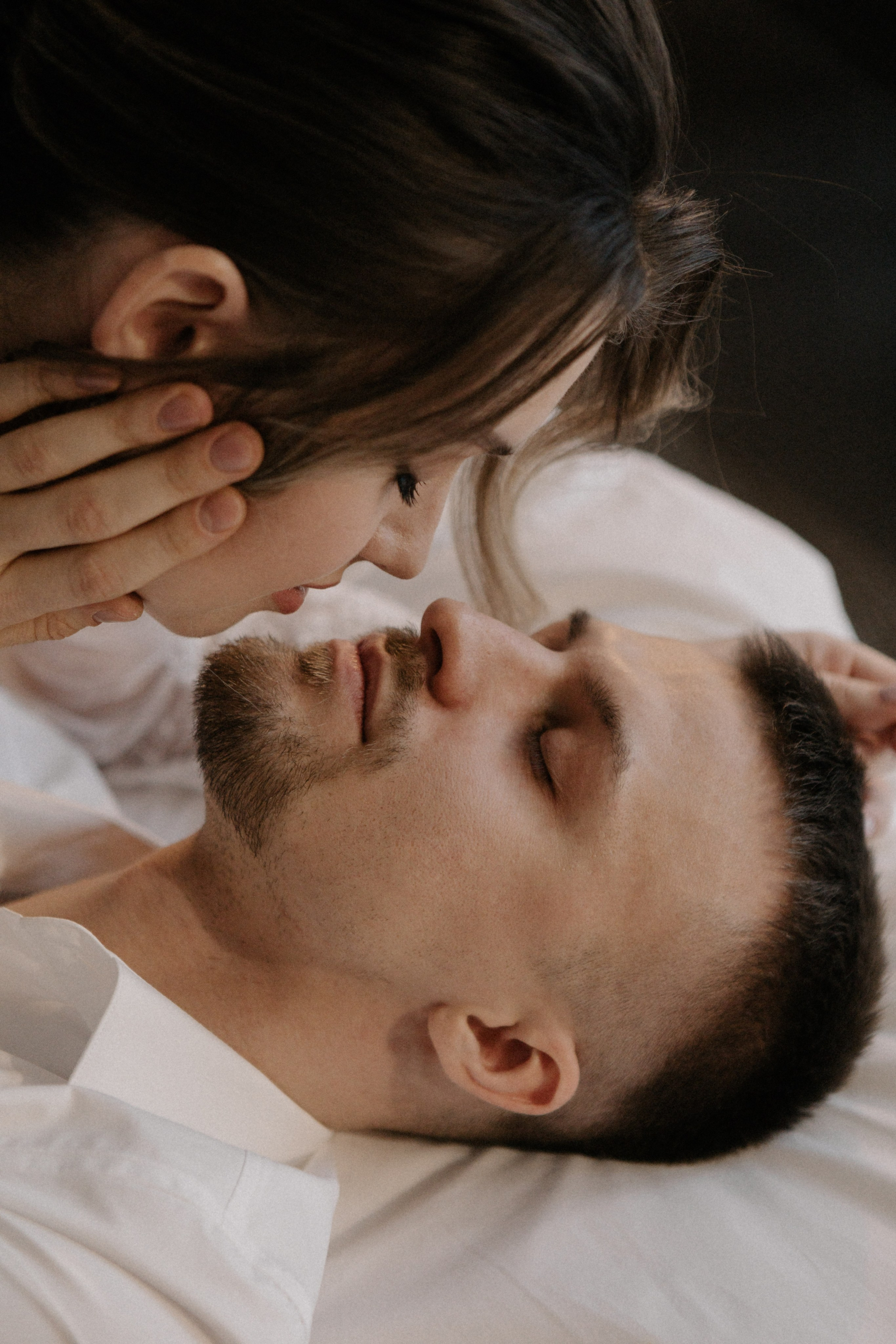 Ксюша и Илья. Утро в отеле роспись в Birds. Свадебный и портретный фотограф в Москве Анастасия Масюк