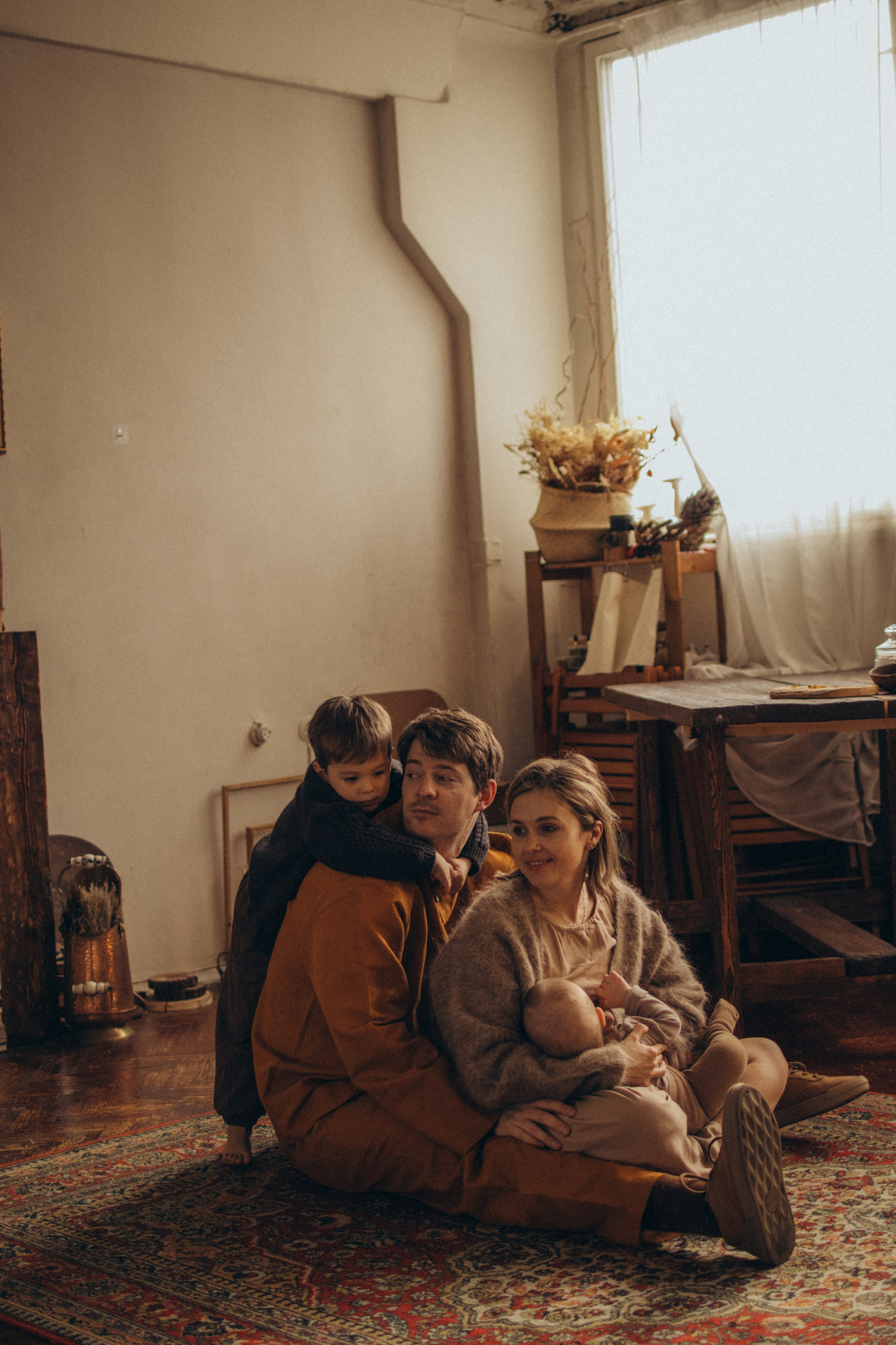 Сергей, Анастасия и малыши Стёпа и Мироша. Семейный фотограф Москва