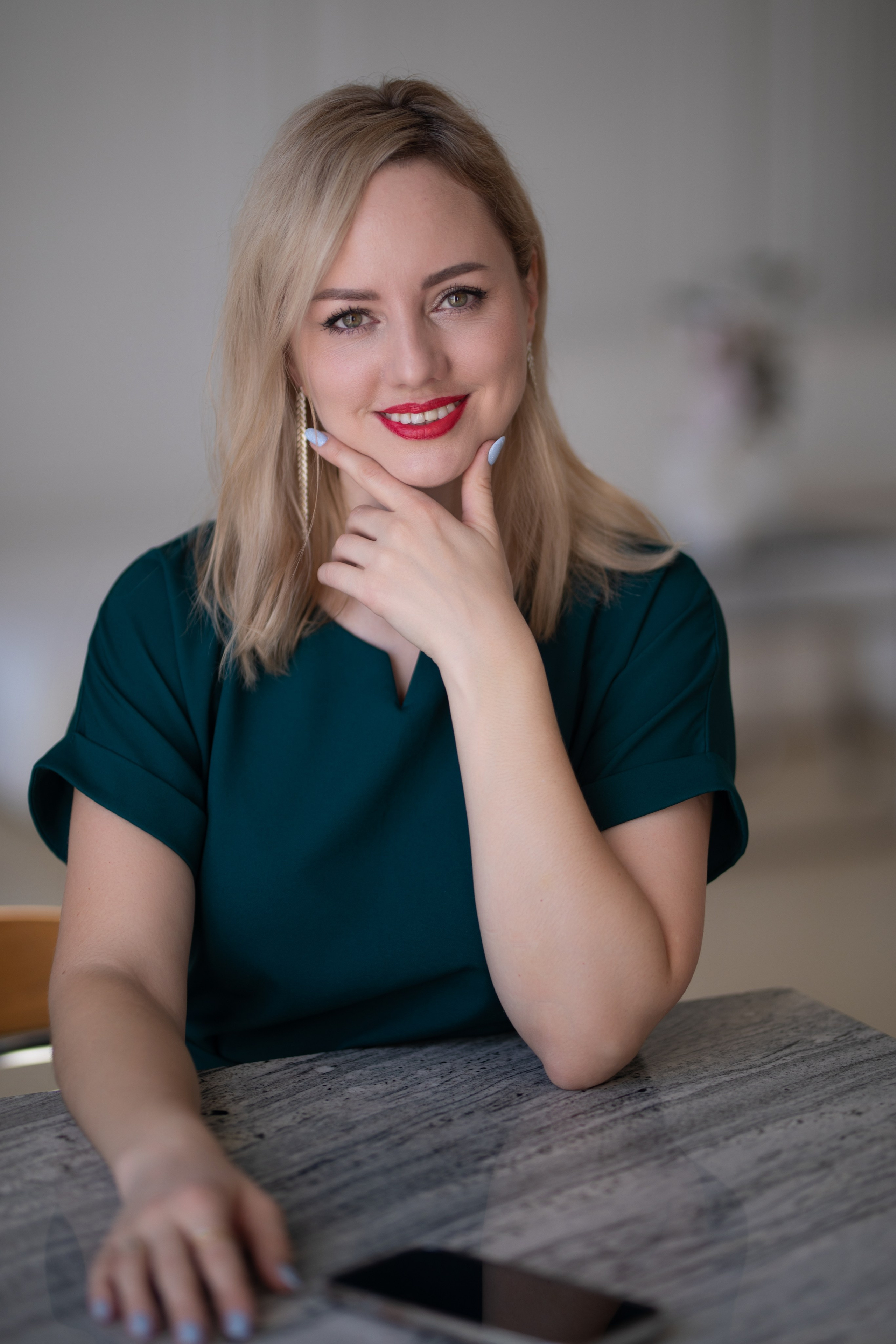 Светлана. Специалист по телеграмм ботам. Фотограф чувственного портрета в Санкт-Петербурге Светлана Фролова