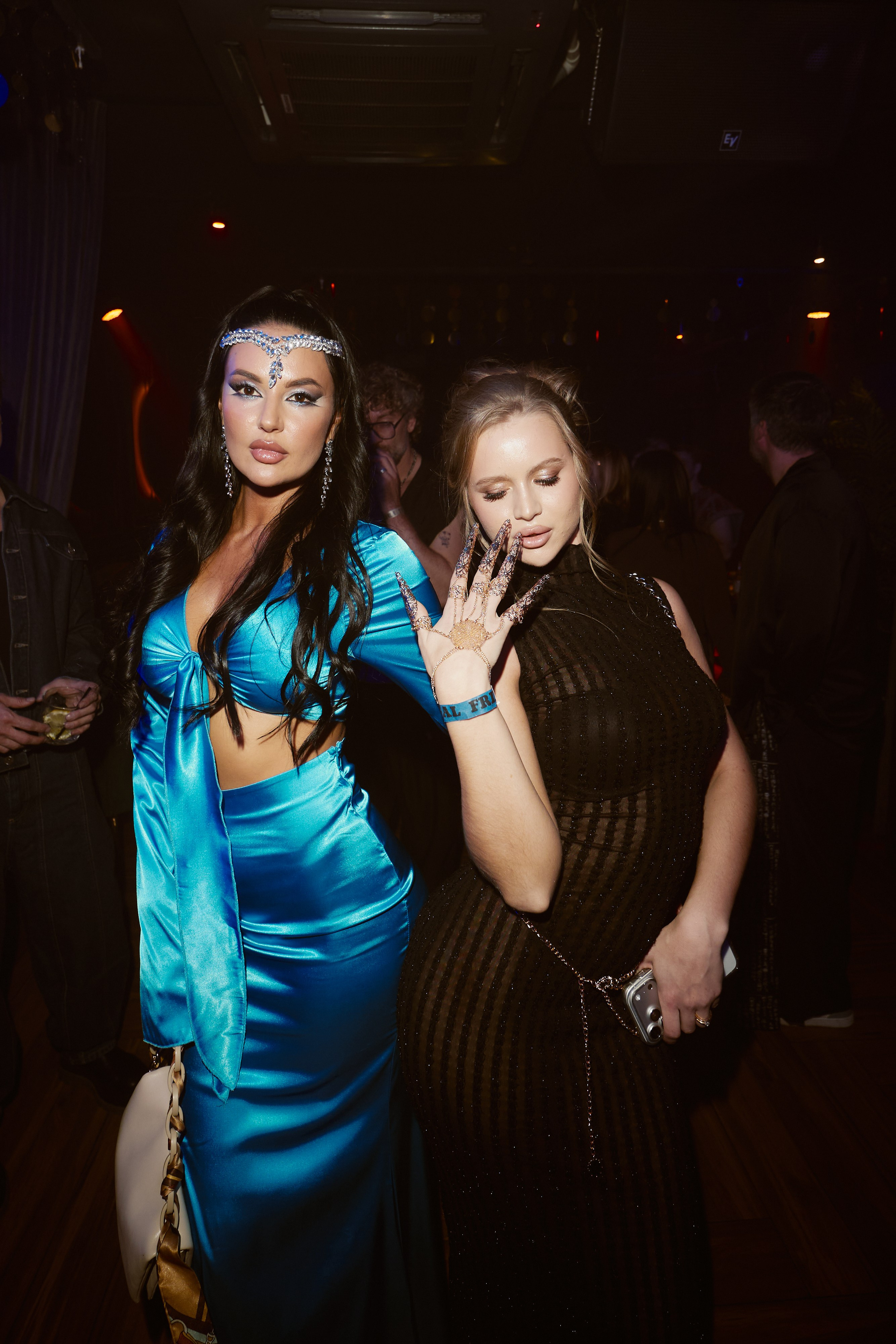 ILLEGAL FRIENDS MIRAGE. ФОТОГРАФ НА МЕРОПРИЯТИЕ ОТ СОЛЬ МЕДИА PRODUCTION