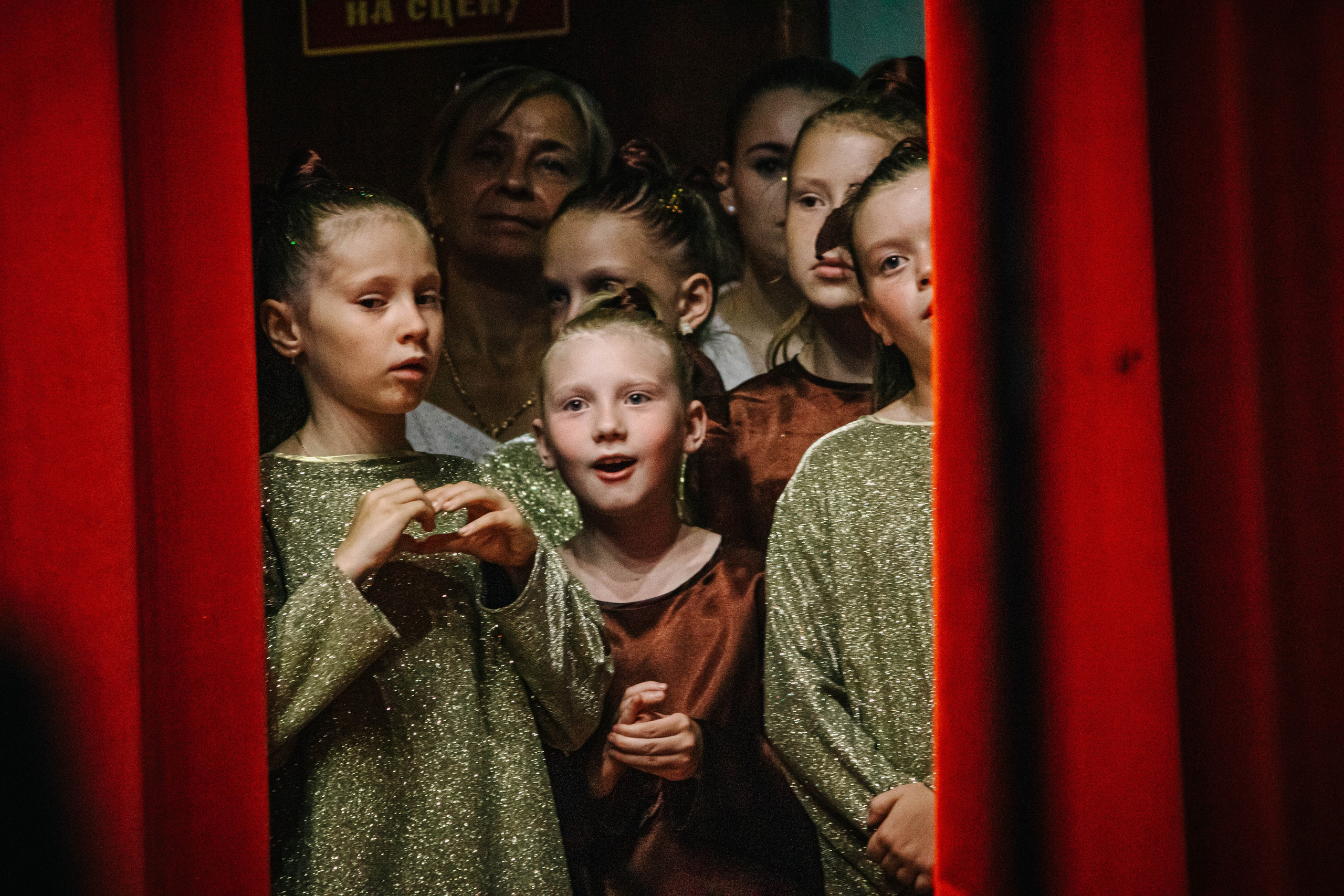 Выпускной 11 классов 2024 Невель. Фотограф Дарья Маташкова