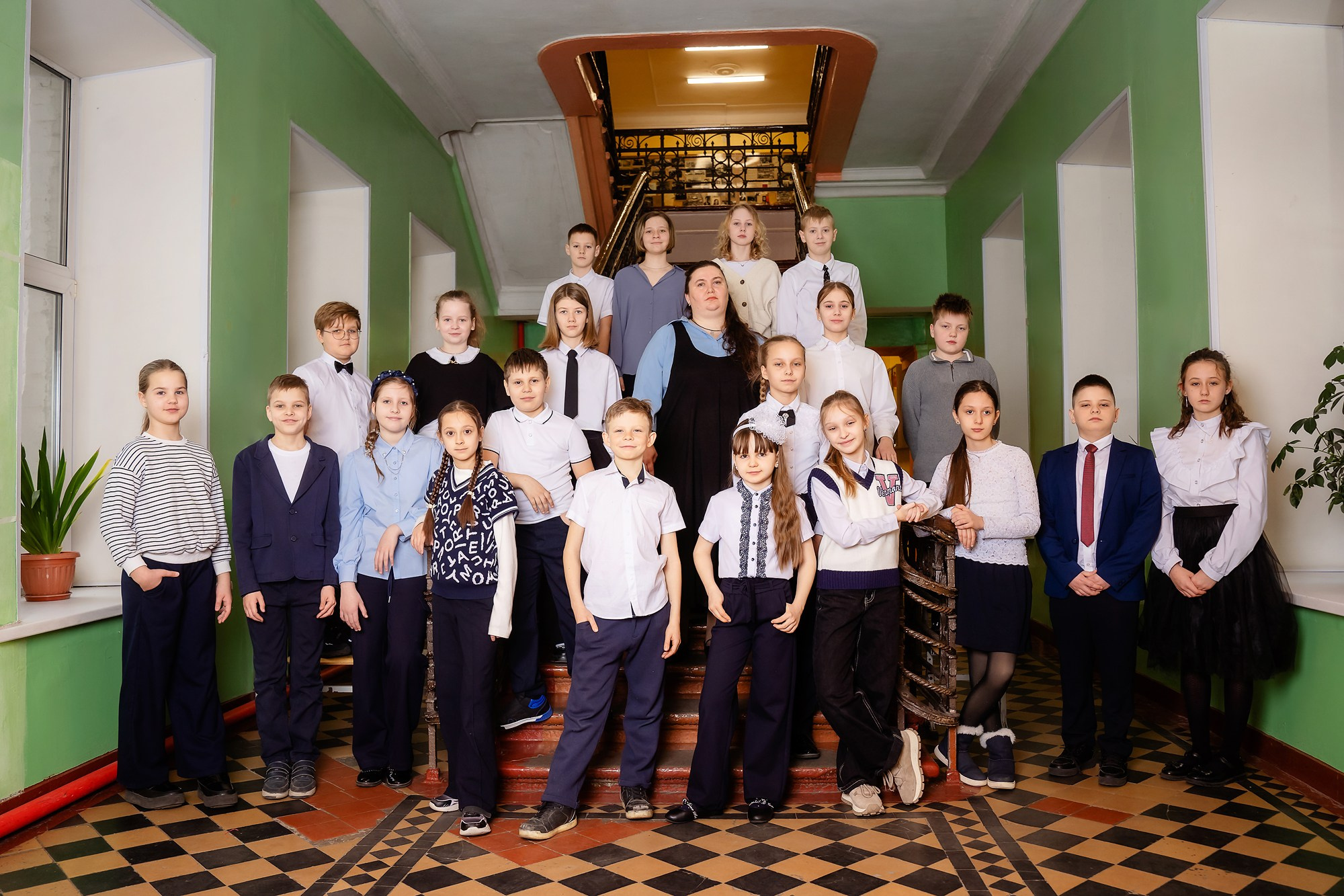 Общее фото / Виньетка Школа. Детский и Школьный фотограф во Владивостоке. Выпускные альбомы