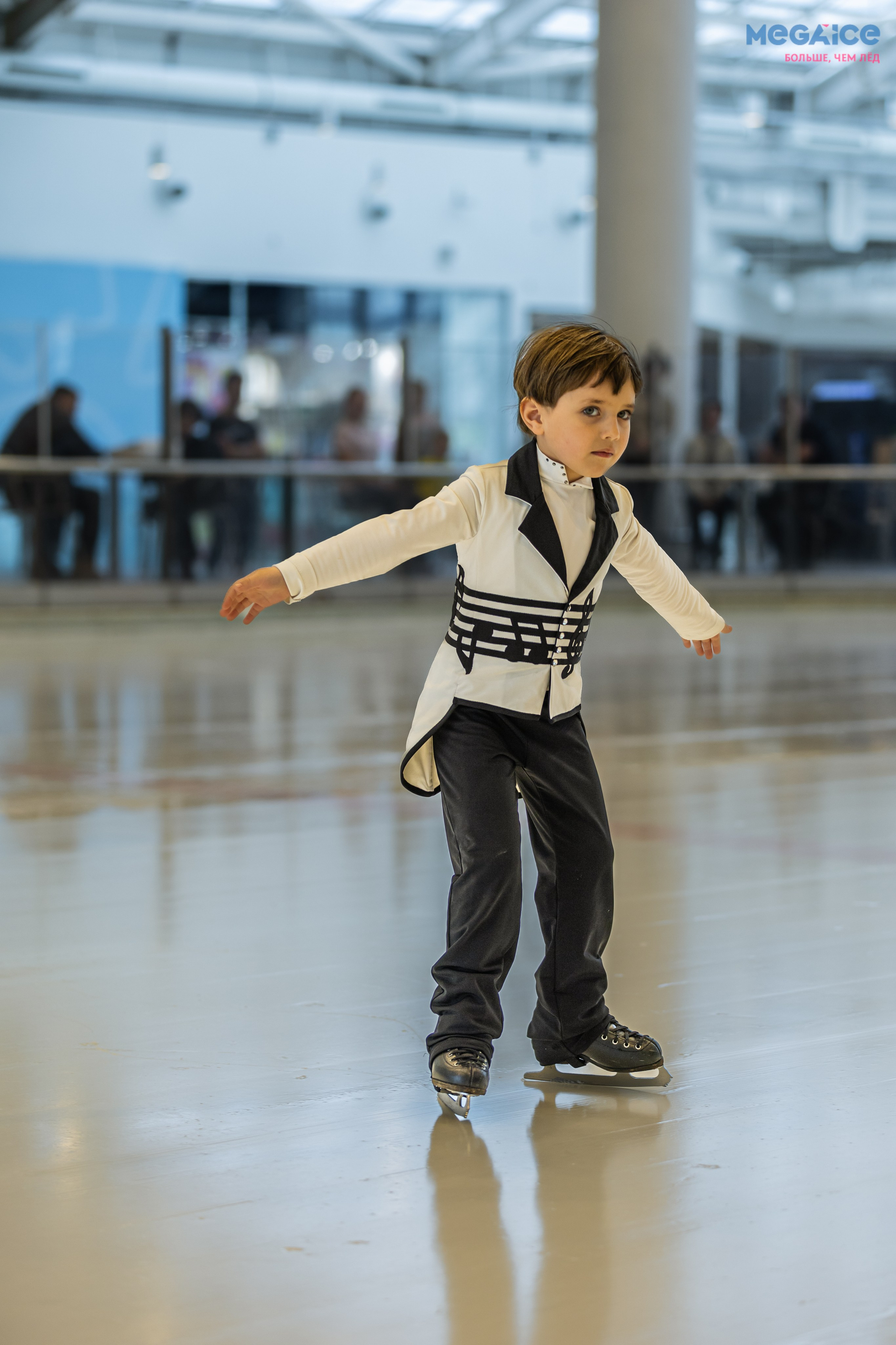 MEGAICE показательные выступления. Фотограф в Москве портреты | репортажи | спорт