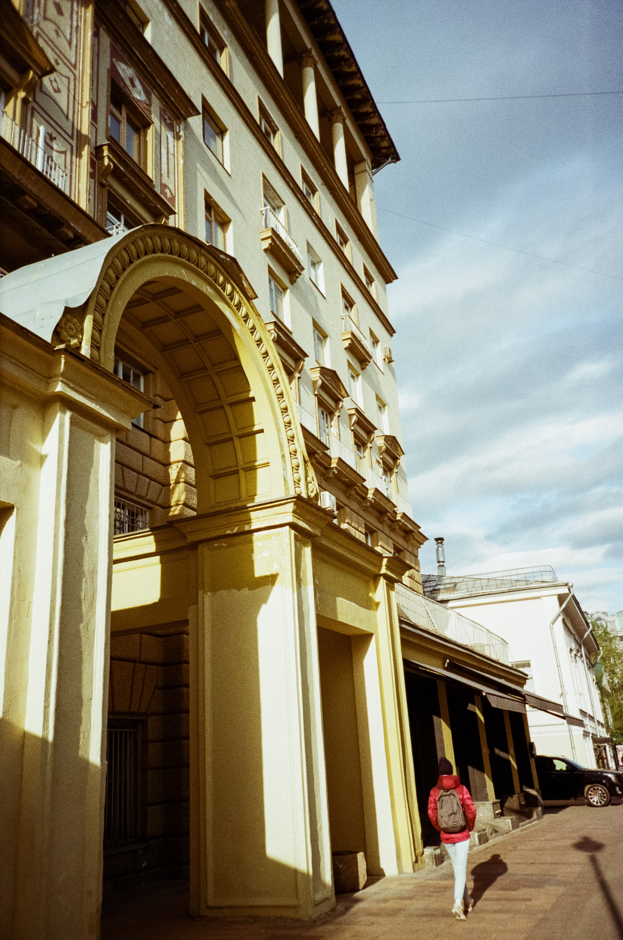 Ул. Малая и Большая Никитская | Ricoh R1 | Fujifilm Fujicolor C200