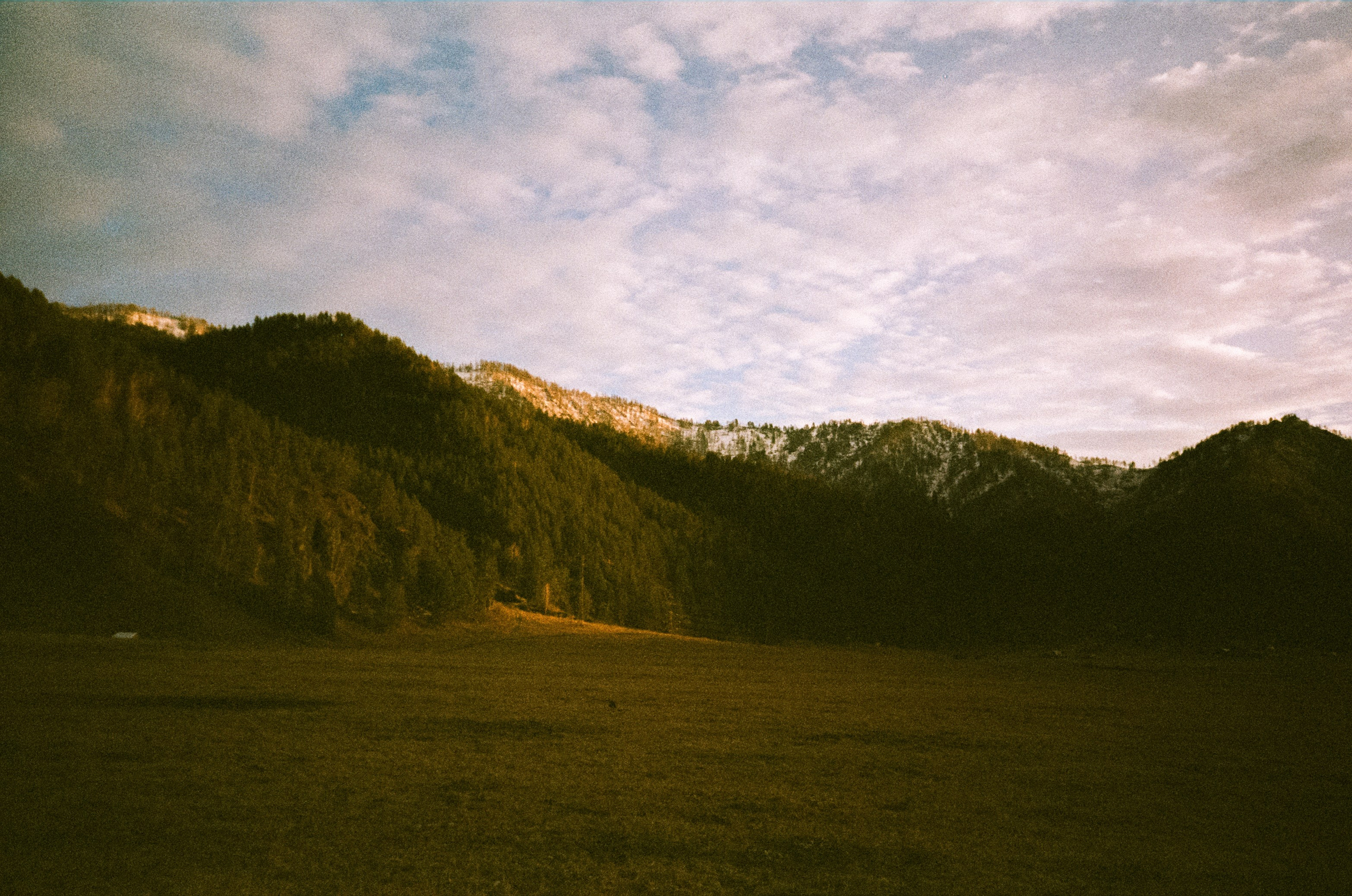 Поле у вертолетной площадки в день зимнего солнцестояния / 22 декабря