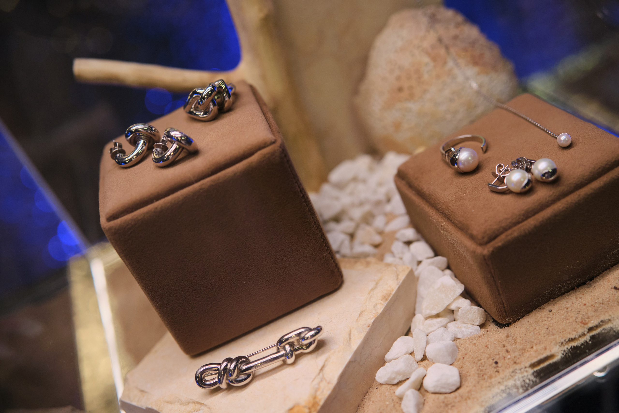 Презентация ювелирных изделий BLURE. Репортажный фотограф Дмитрий Литвинский. Минск, Беларусь, мир