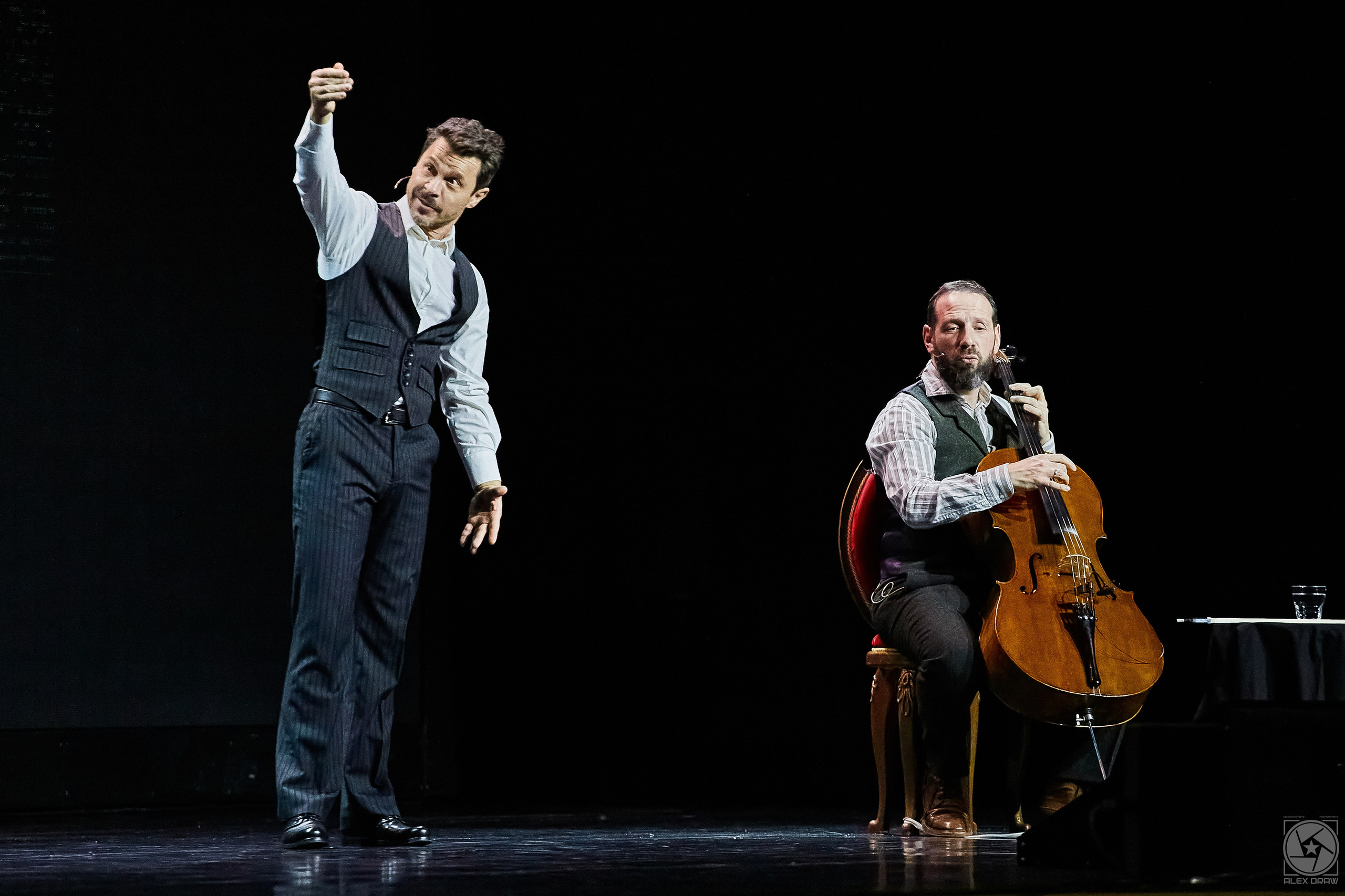 Павел Деревянко и Борис Андрианов шоу-комедия «Хулиганы». Фотограф Москва Concerts photo / Fashion photо