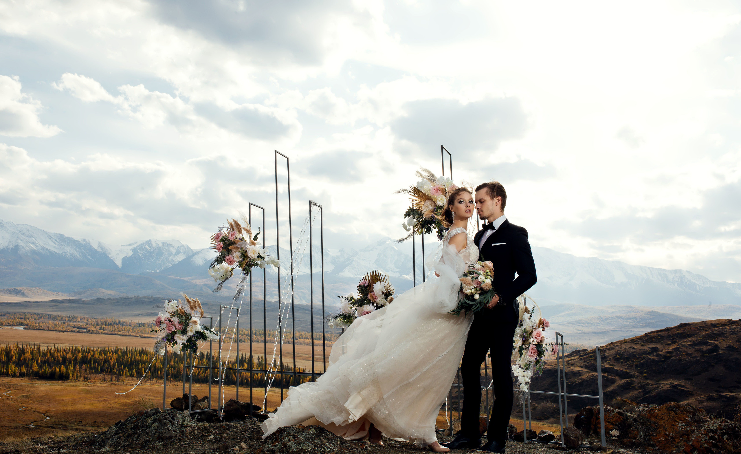 Свадебная история в горах. Яна и Дима. Свадебный и семейный фотограф Рассказова Виктория