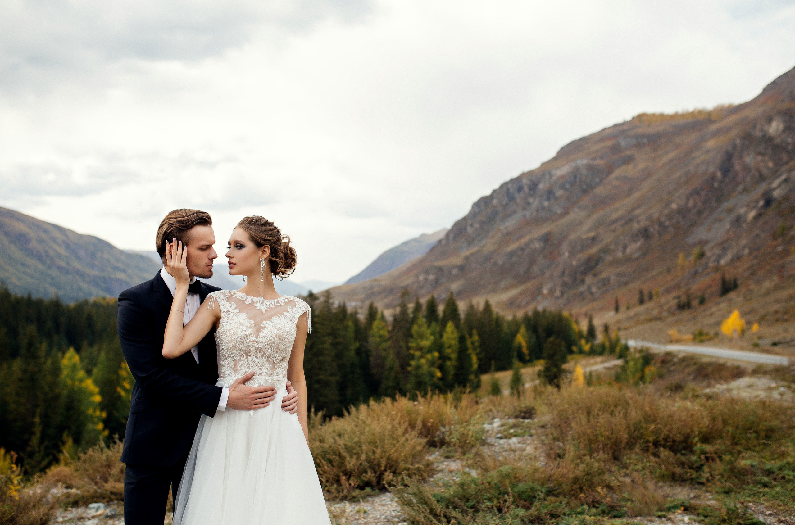 Свадебная история в горах. Яна и Дима. Свадебный и семейный фотограф Рассказова Виктория
