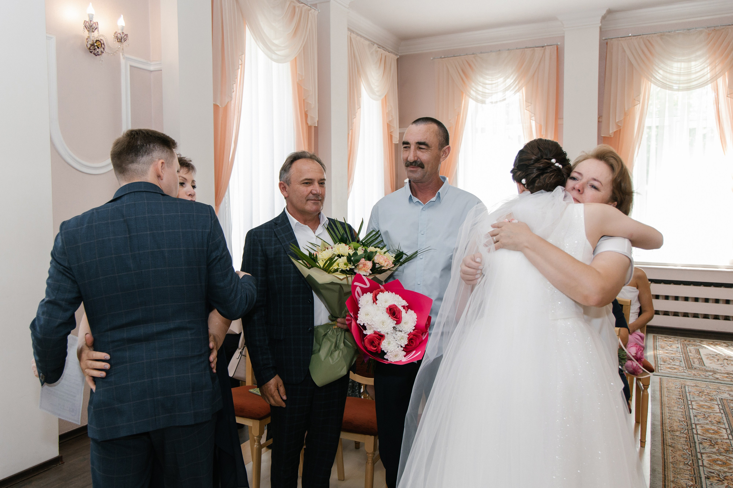 Алёна и Денис (полный день). Фотограф в Барнауле Юлия Садвокасова