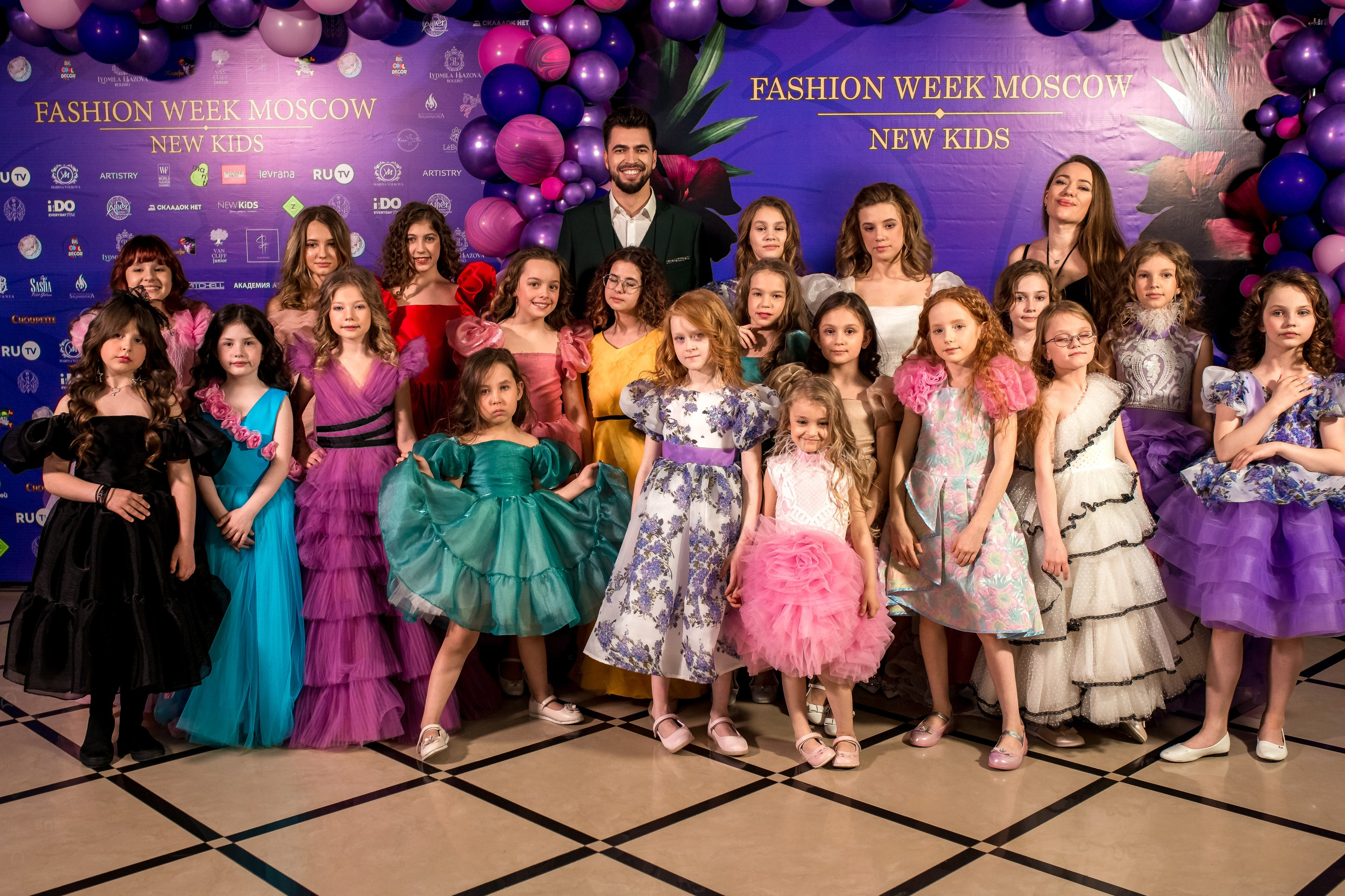 Показ Итальянской моды в России весна 2022. Женский фотограф Крещение Венчание Москва Брянск